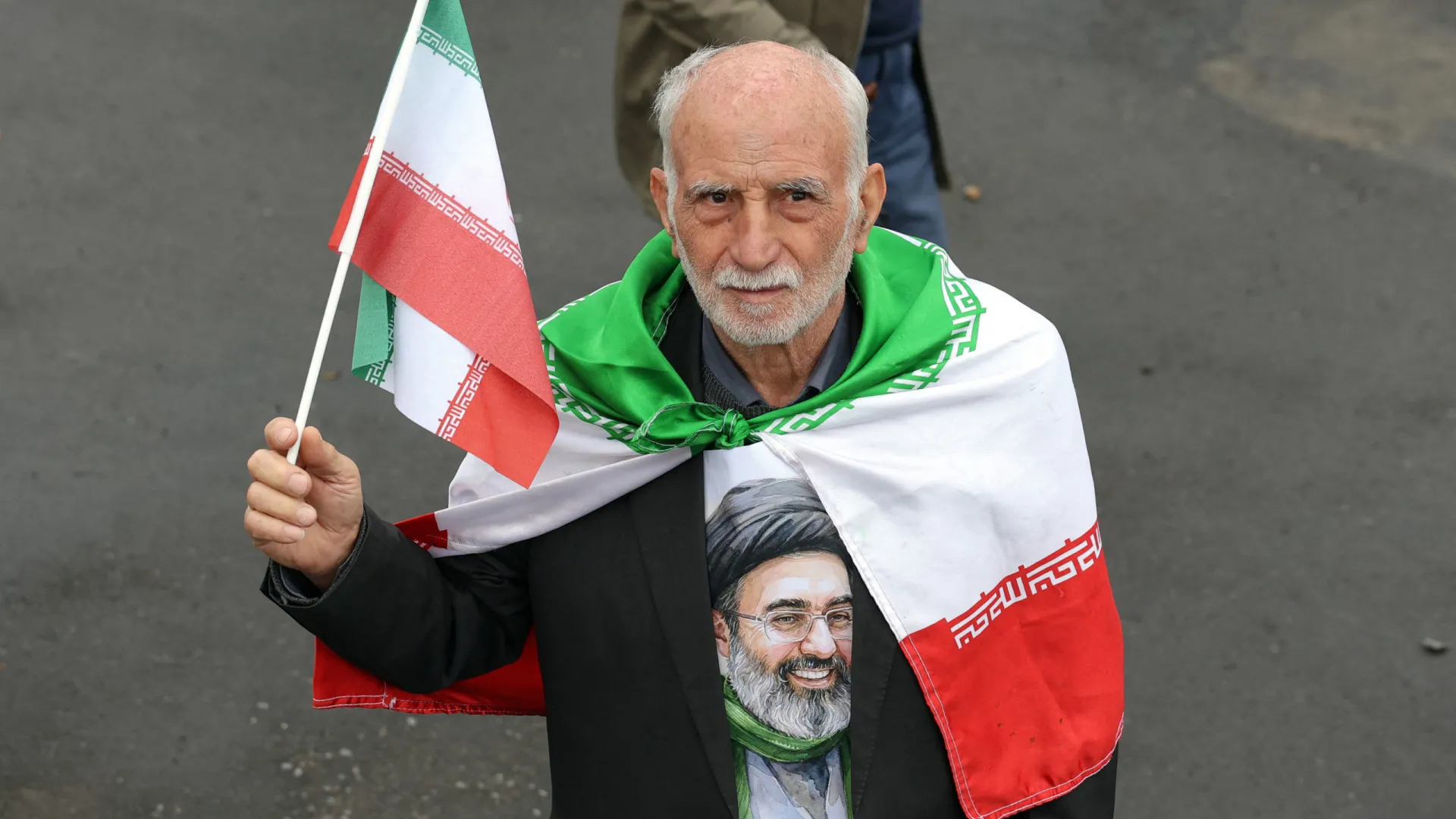 
                    AO MINUTO: Teerão desmente EUA; Reabertura de Ormuz? Dispostos a ajudar
                