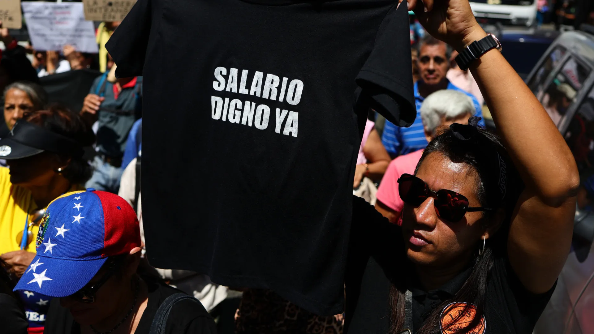 Centenas em manifestação contra "salários de fome" na Venezuela