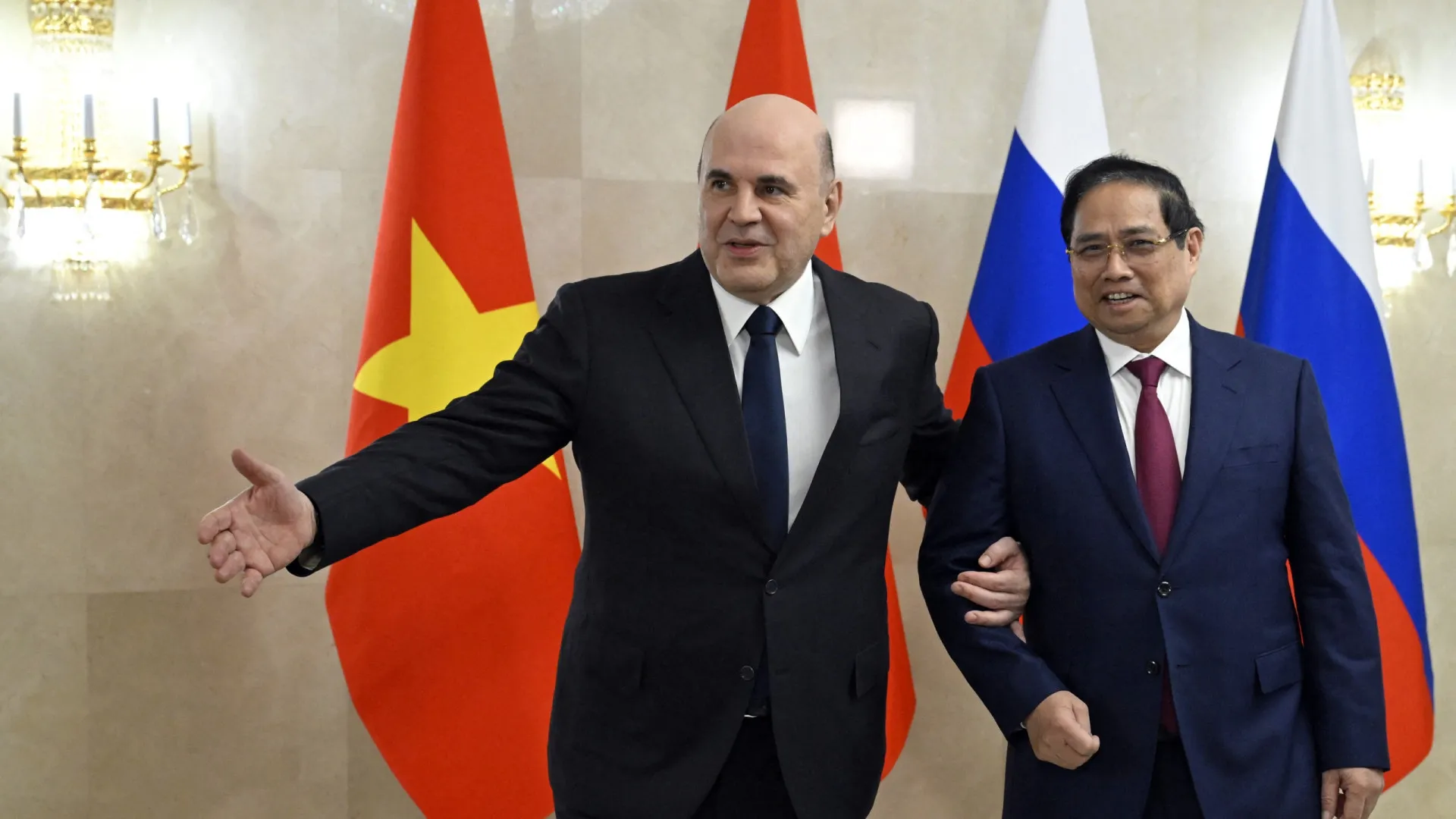 
                    Hanói e Moscovo acordam construção da primeira central nuclear vietnamita
                