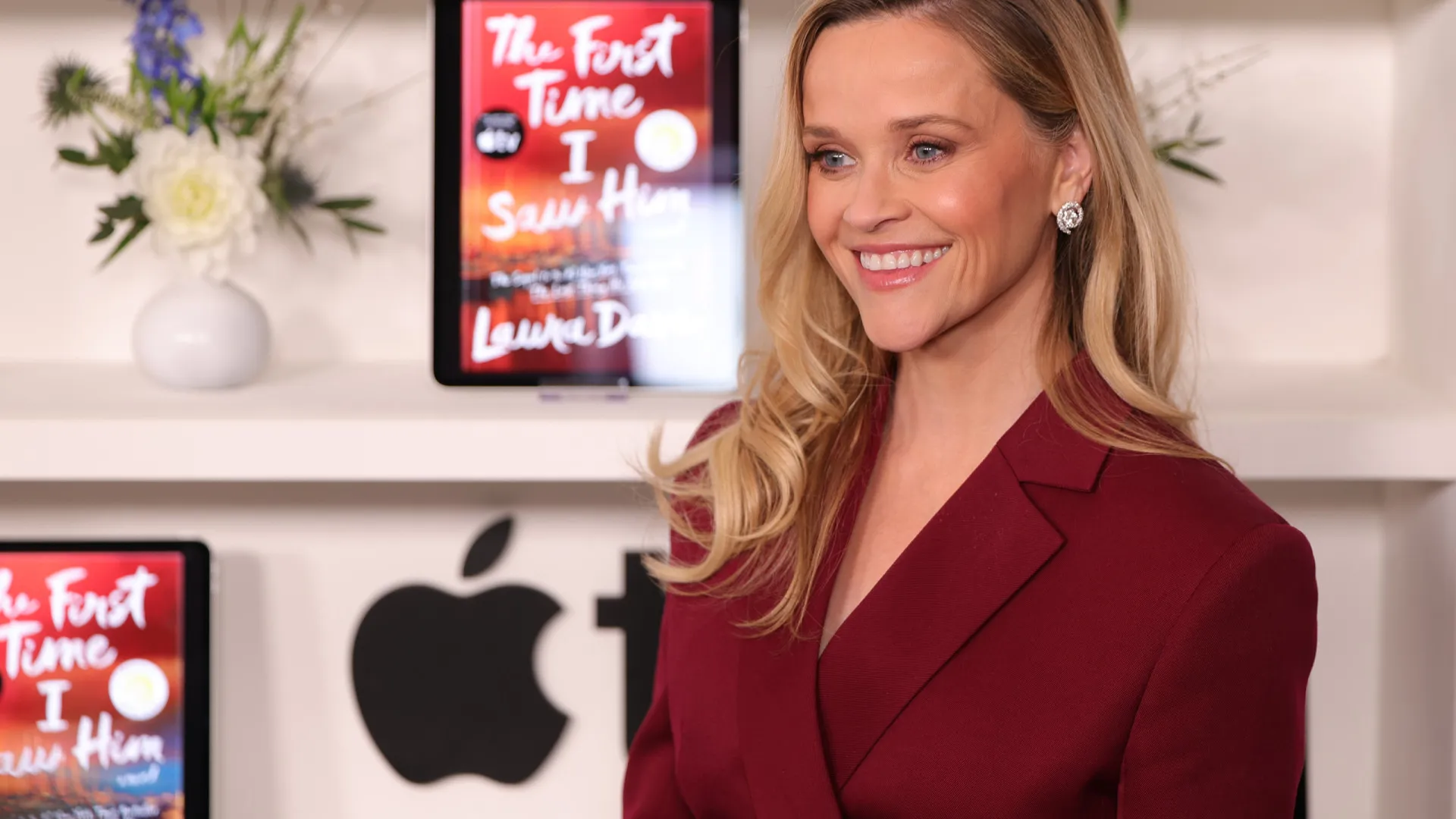 
                    Reese Witherspoon desvenda segredo para uma pele saudável aos 50 anos
                