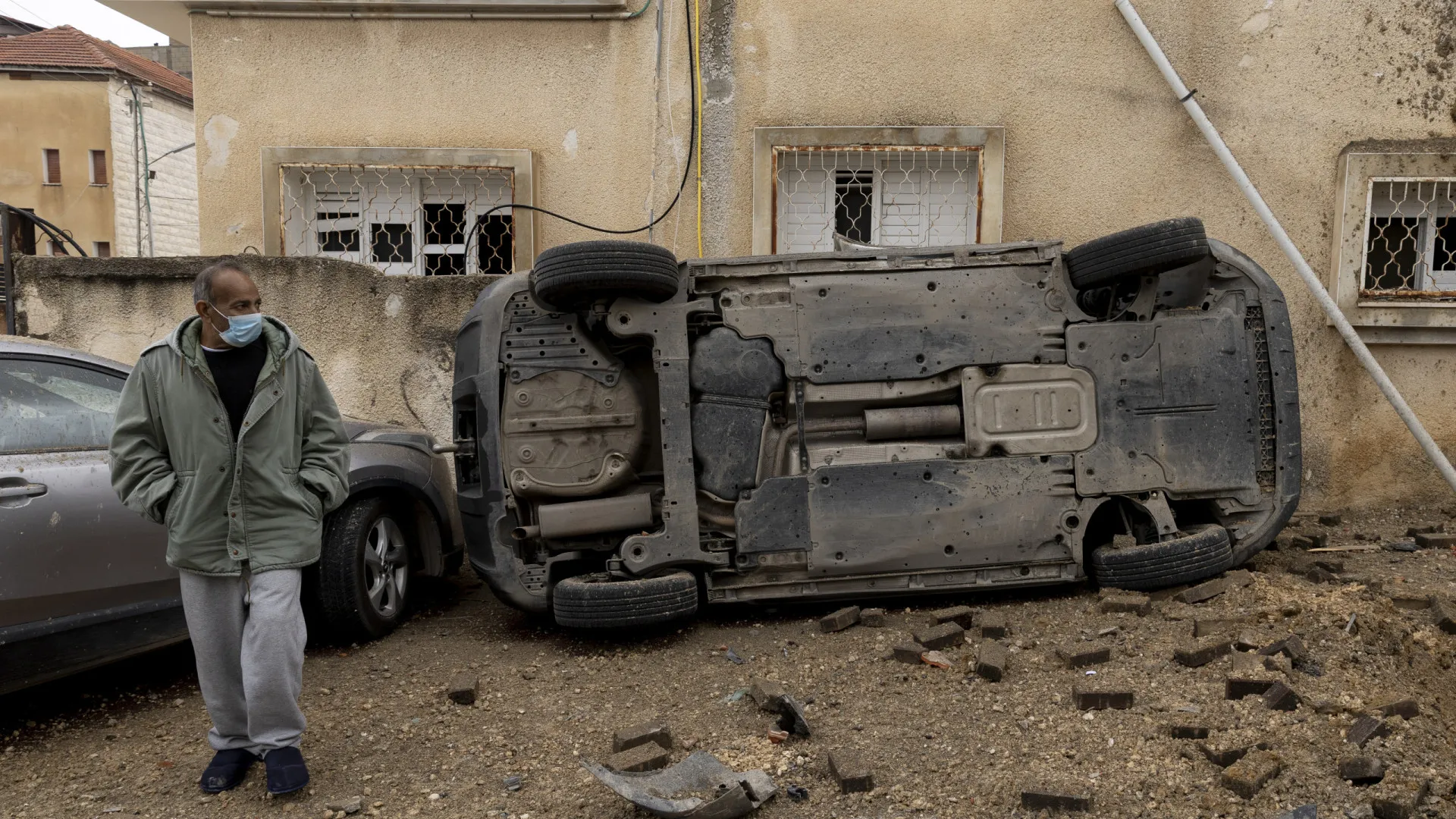 Bombardeamentos do Irão contra Israel fizeram pelo menos cinco feridos