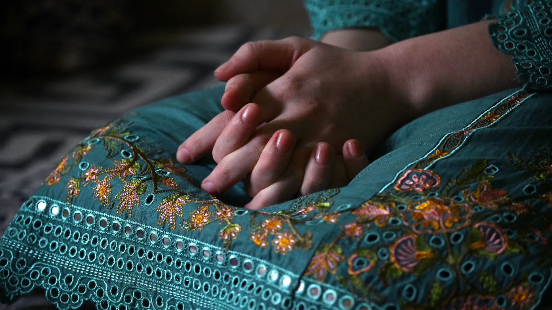 UNICEF insta talibãs a "reabrirem escolas" às raparigas