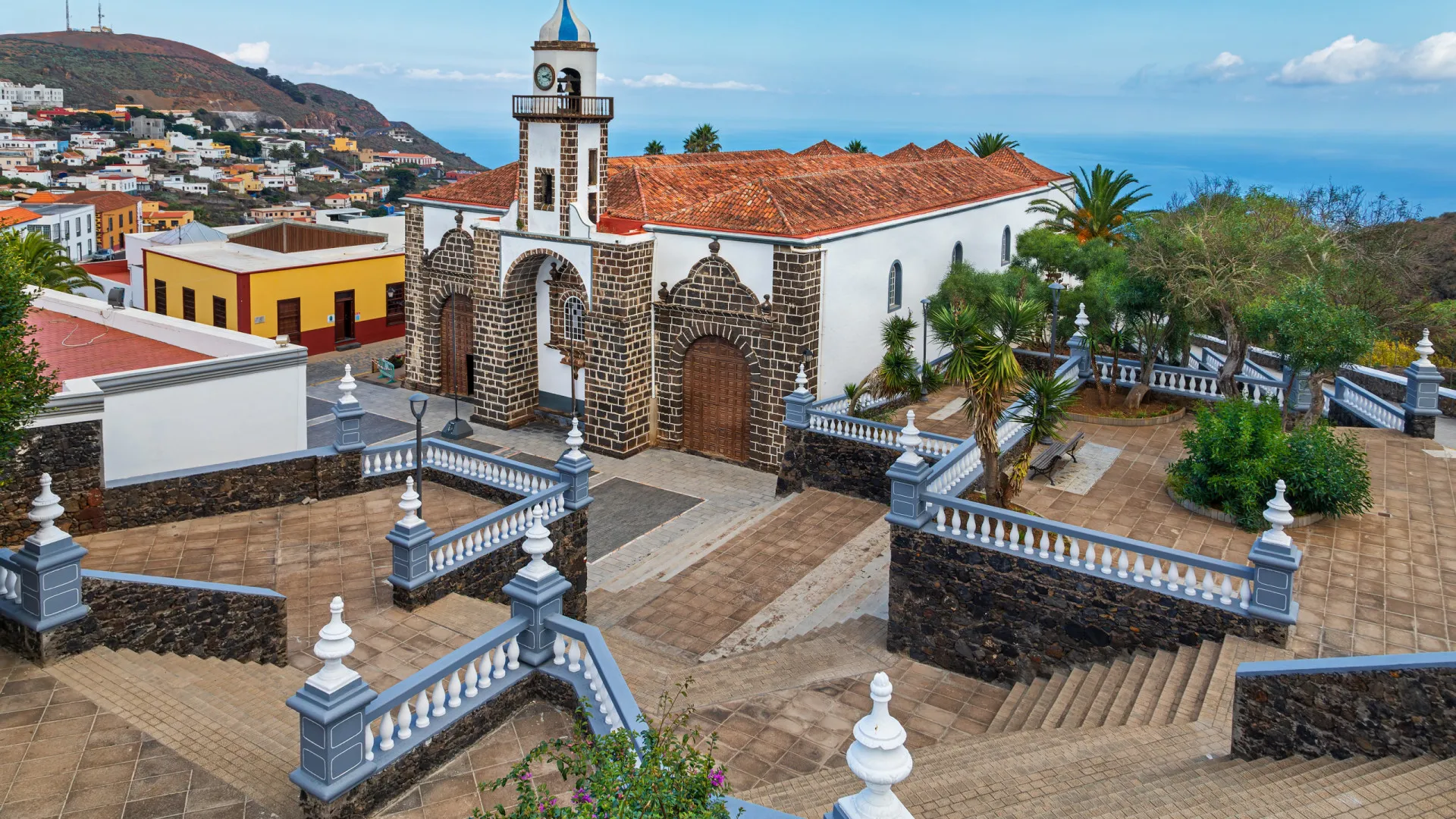 
                    4 destinos em Espanha que todos deveriam visitar uma vez na vida
                