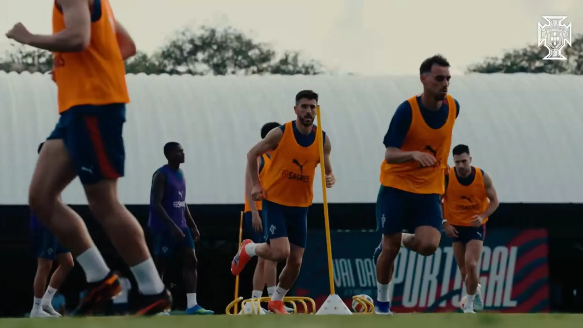 
                    Sem travão no México. Eis mais um treino da seleção nacional
                