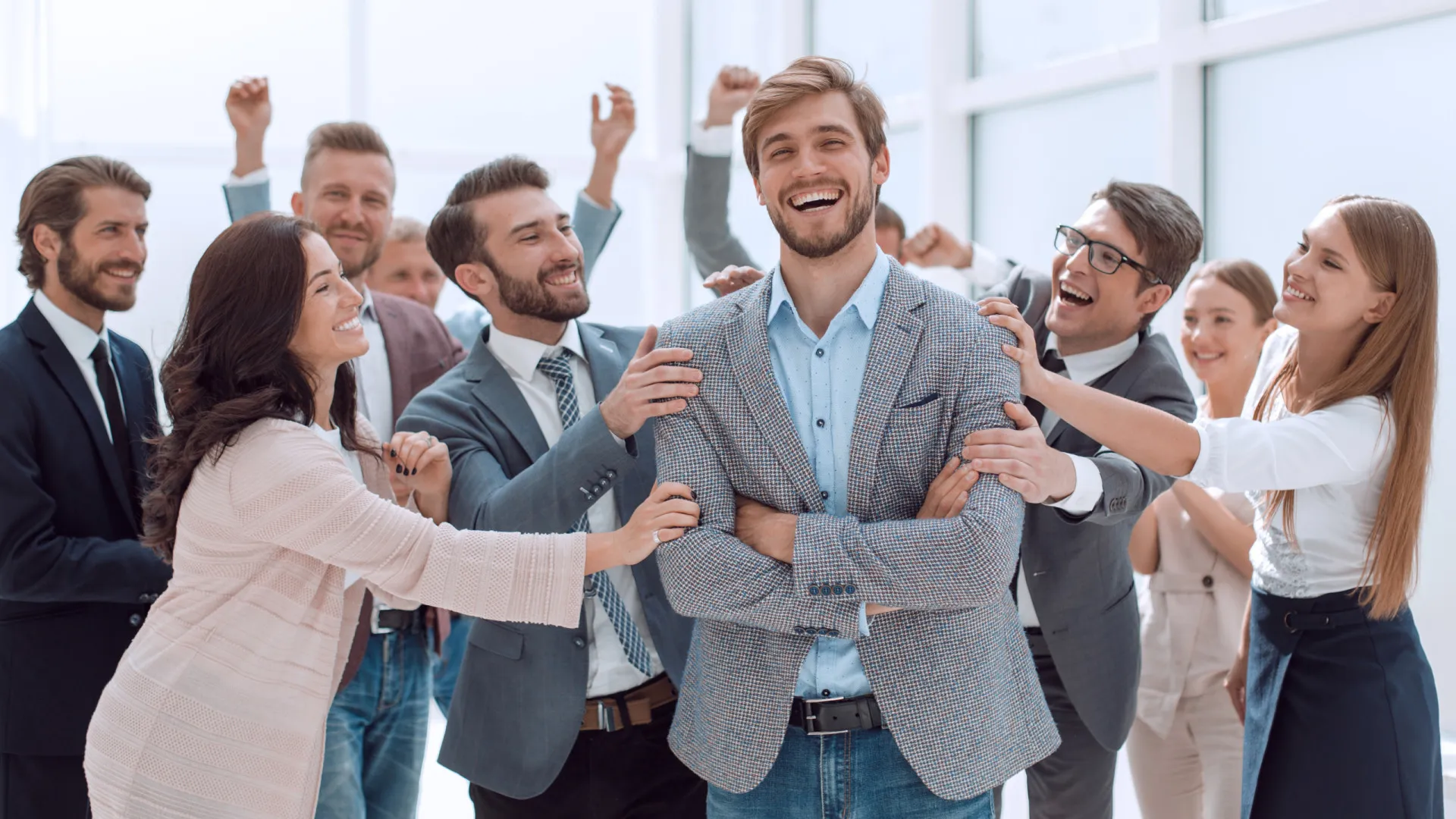 
                    Começa bem o fim de semana! Os 3 signos que vão 