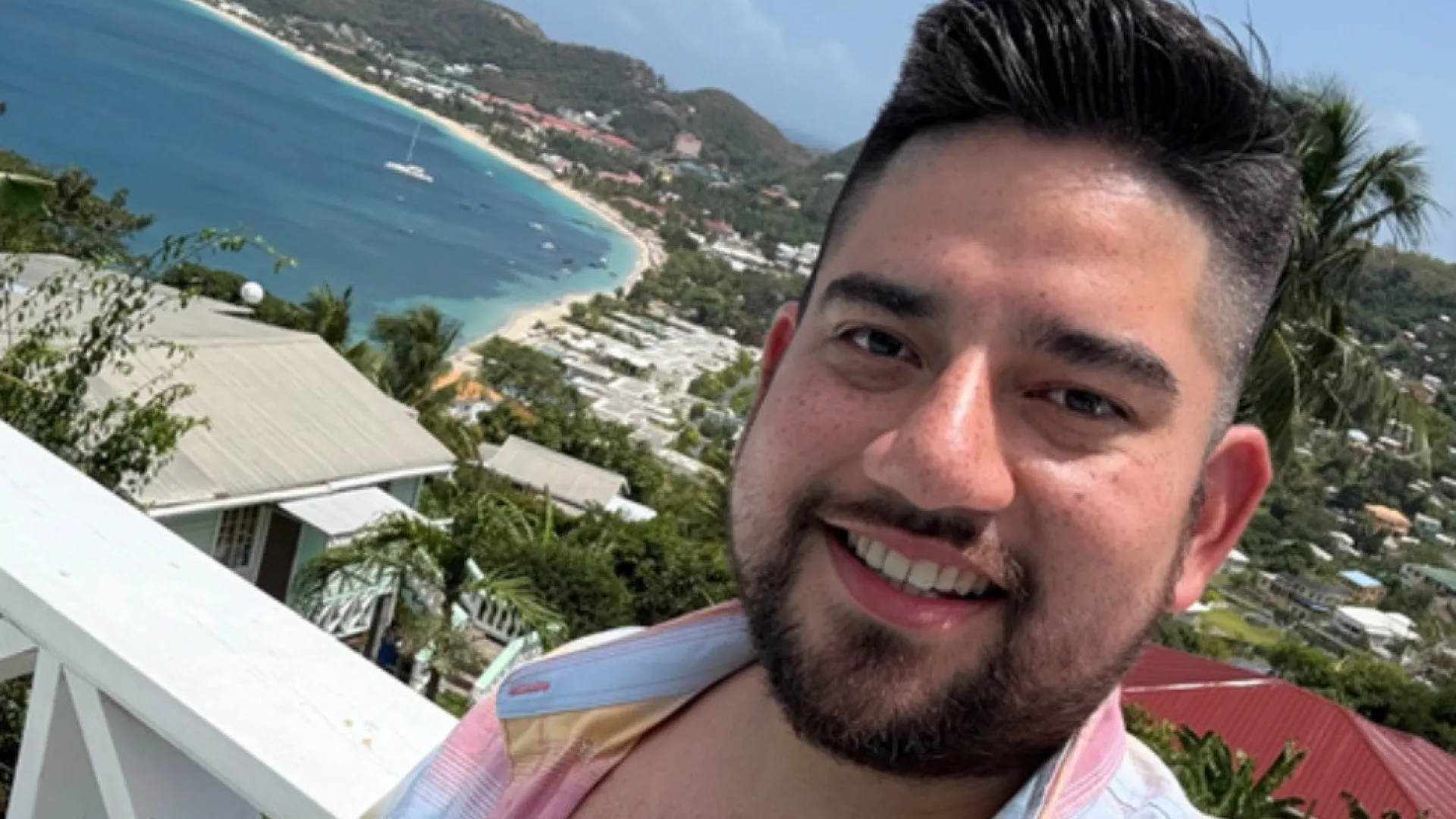 
                    Assistente de bordo norte-americano desaparece após escala na Colômbia
                