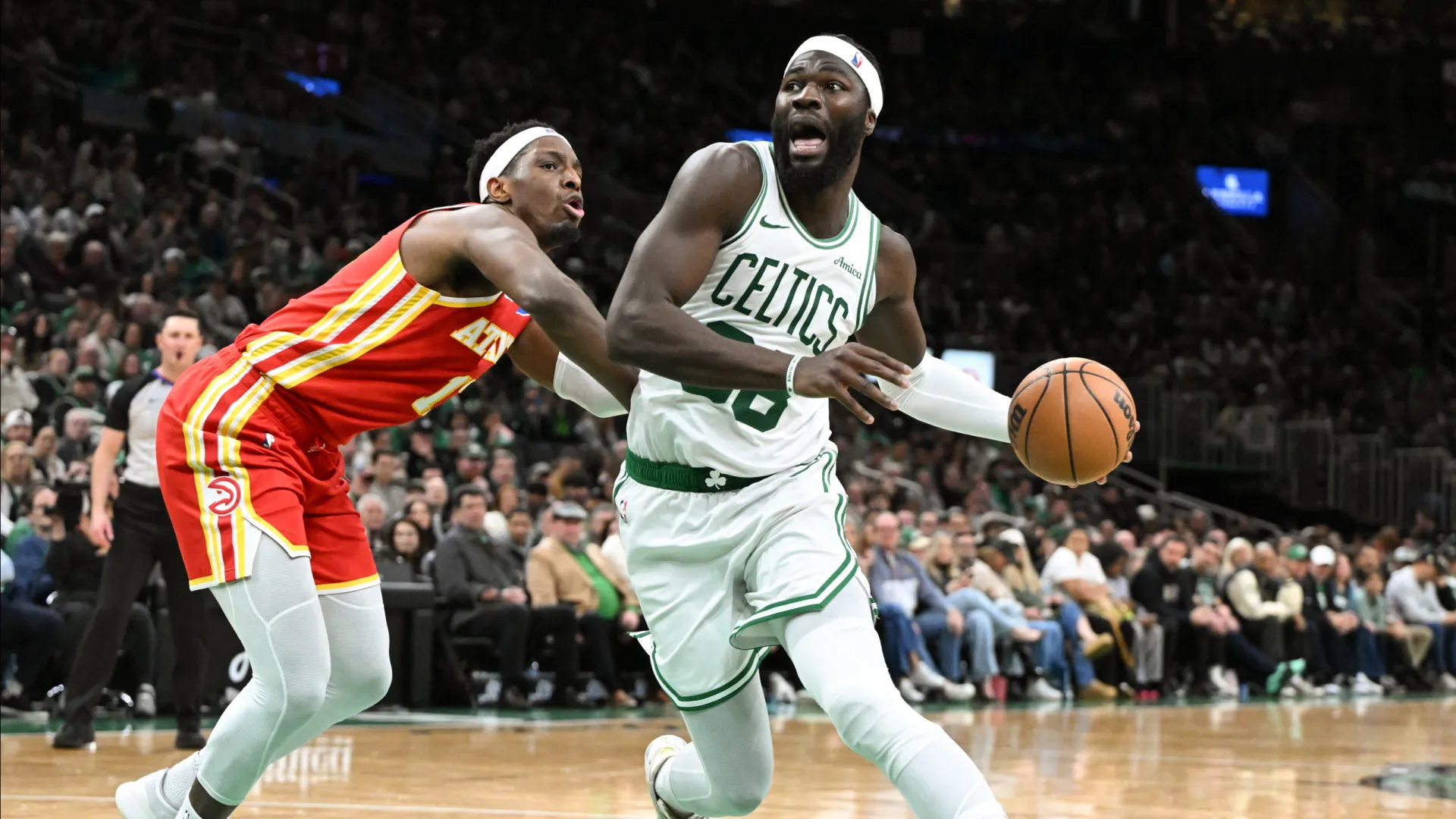 Neemias Queta titular no triunfo dos Boston Celtics frente aos Hawks