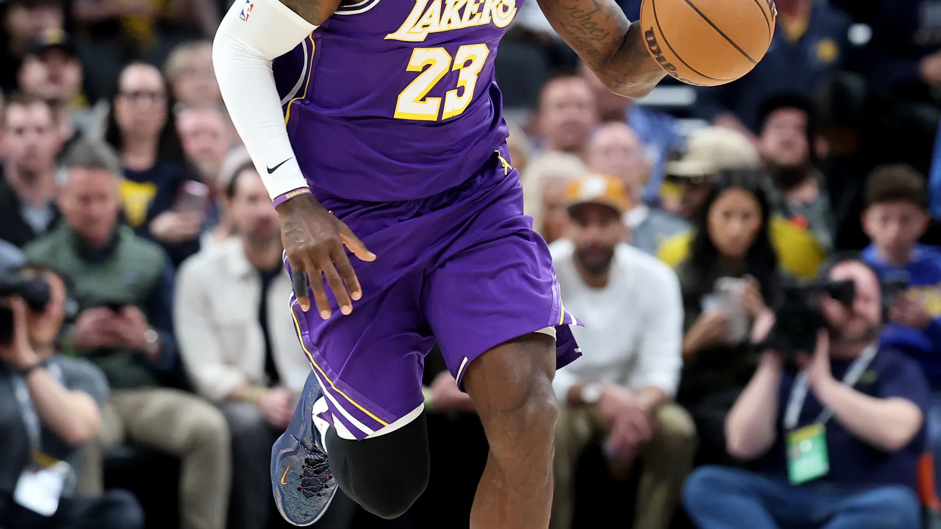 Foi assim que Lebron e Bronny James fizeram história na NBA