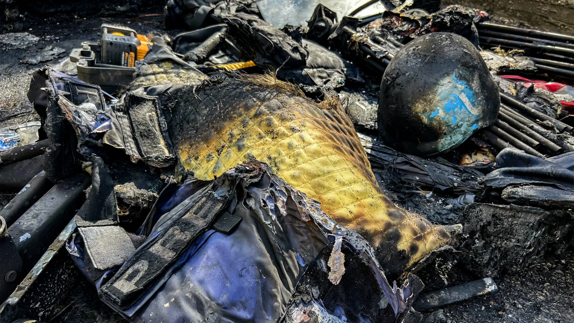 
                    Teerão condena Israel pela morte de três jornalistas libaneses
                