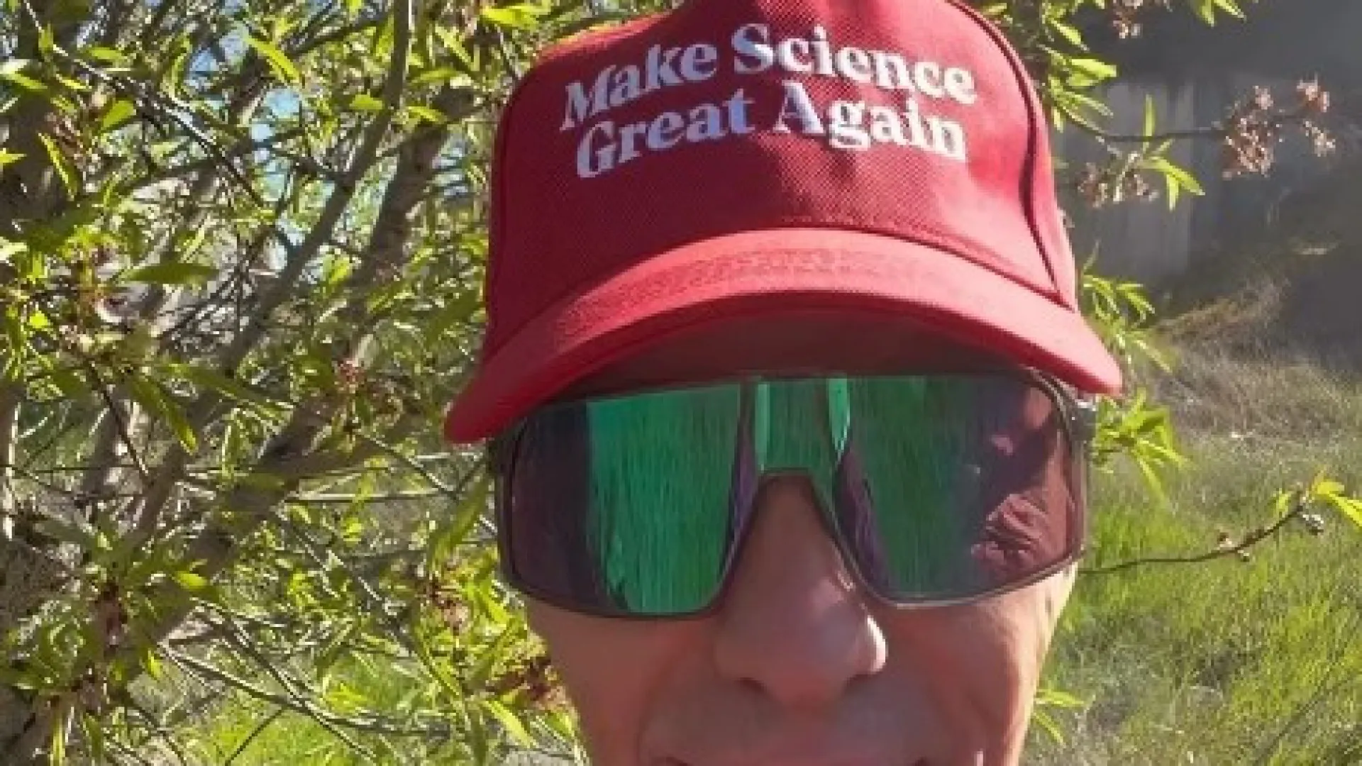 
                    Pedro Sánchez lança indireta a Trump… ao som de música de Hannah Montana
                