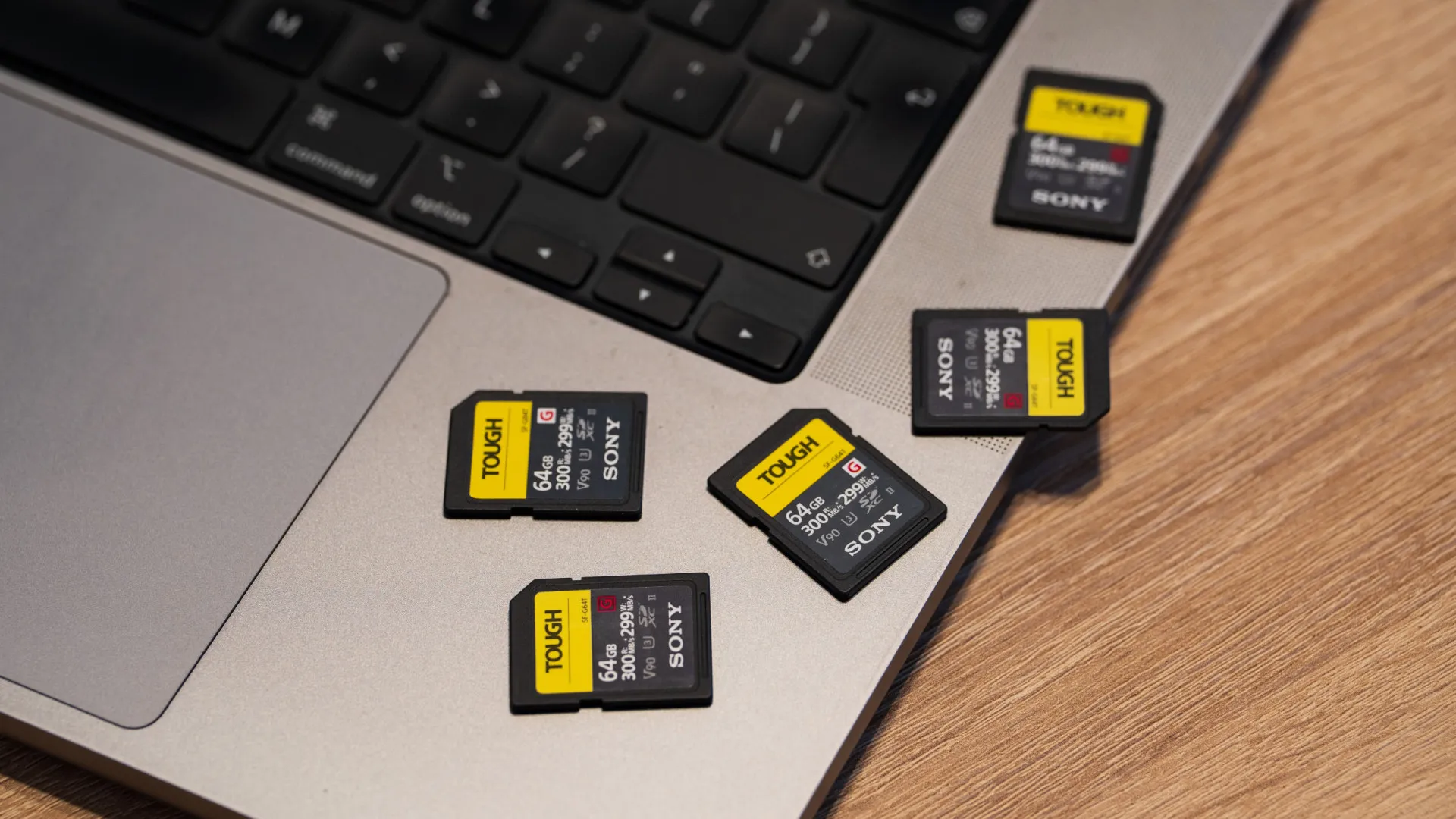 Crise leva Sony a suspender vendas de cartões de memória