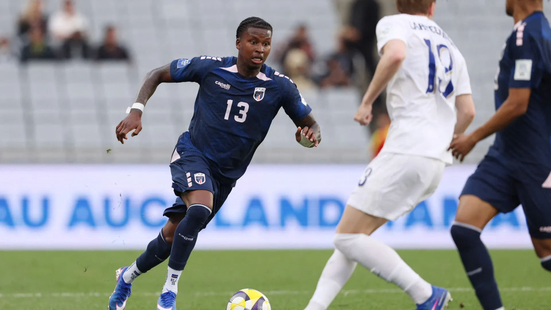 Cabo Verde vence com assistência de Sidny e desespero de Jovane