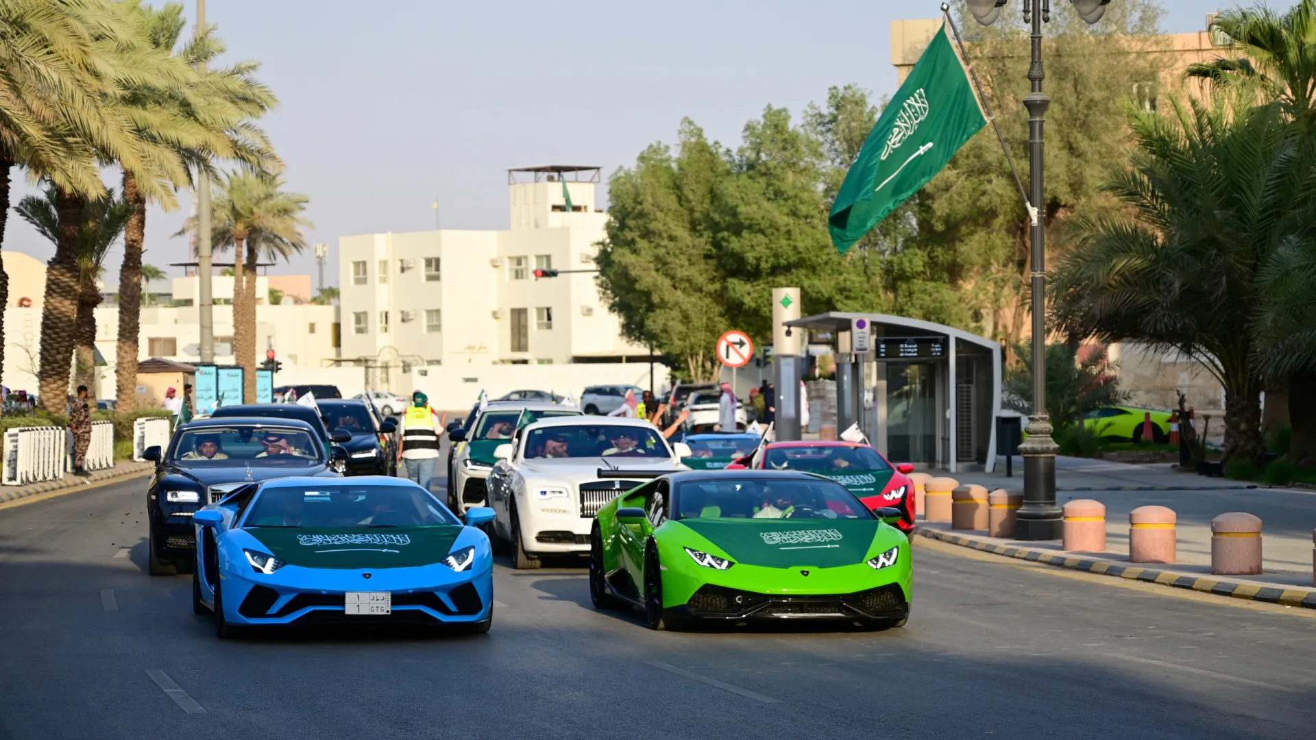 
                    Guerra no Irão pode ter impacto no mercado de carros de luxo
                