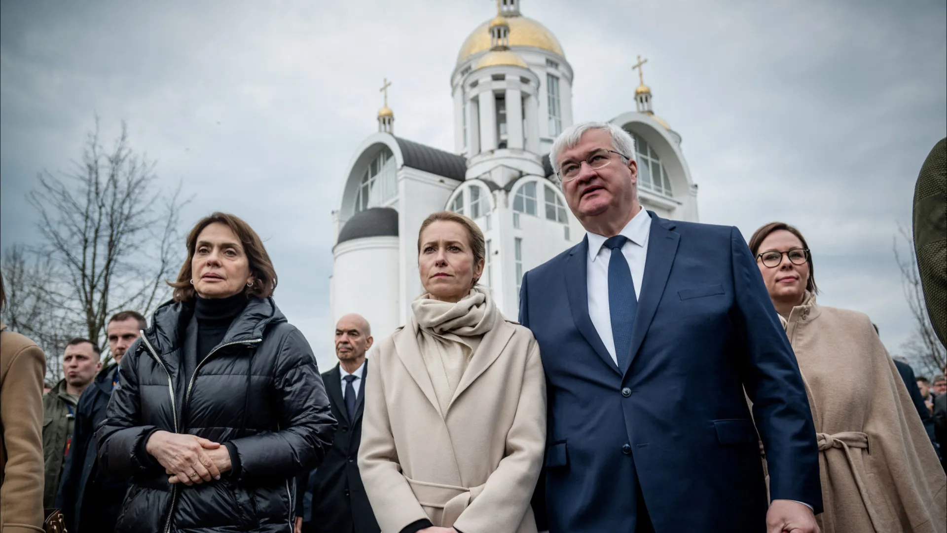 Chefes da diplomacia da UE defendem "plena responsabilização" da Rússia