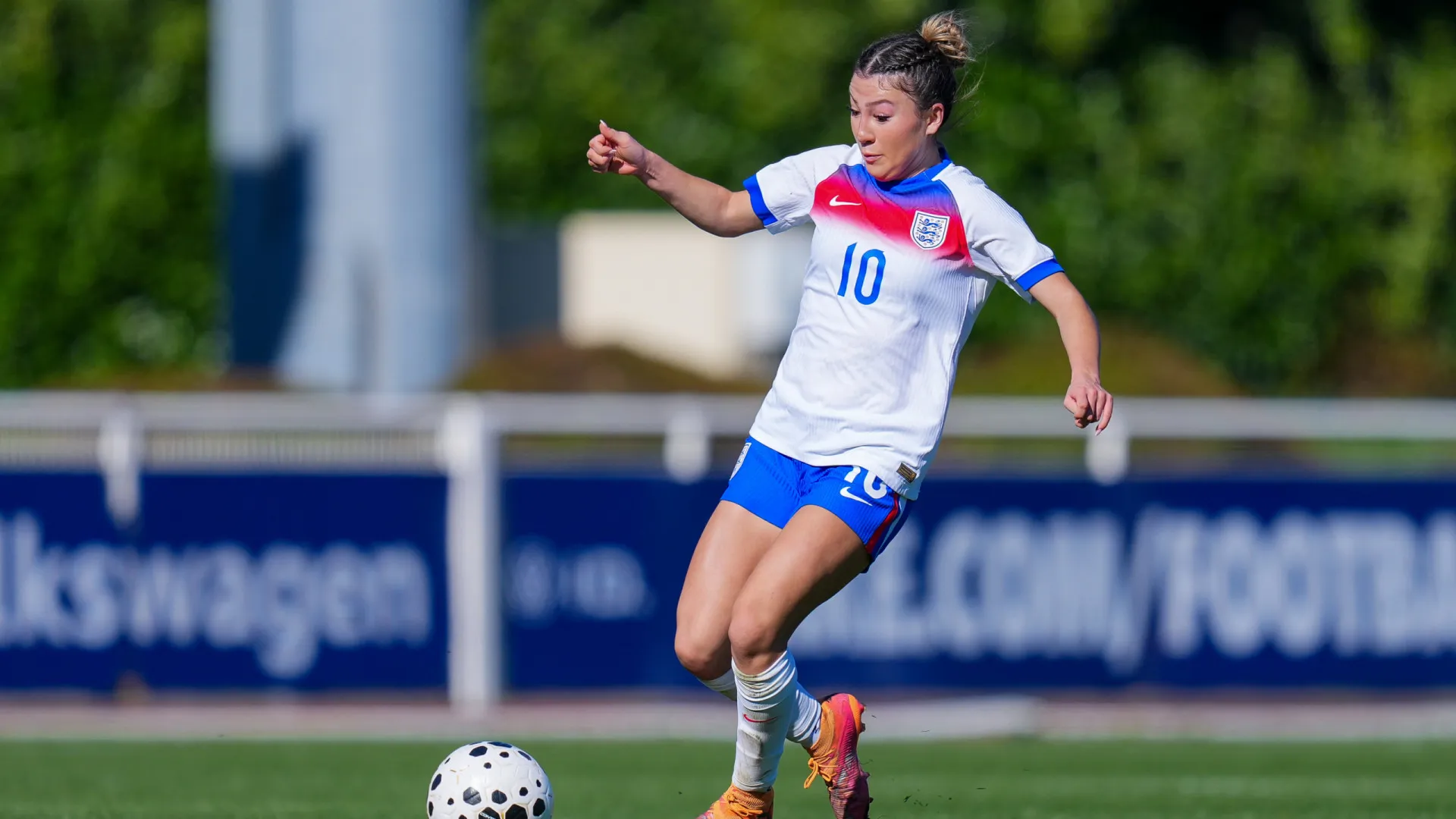 Futebolista do Valadares Gaia convocada para a seleção de Inglaterra