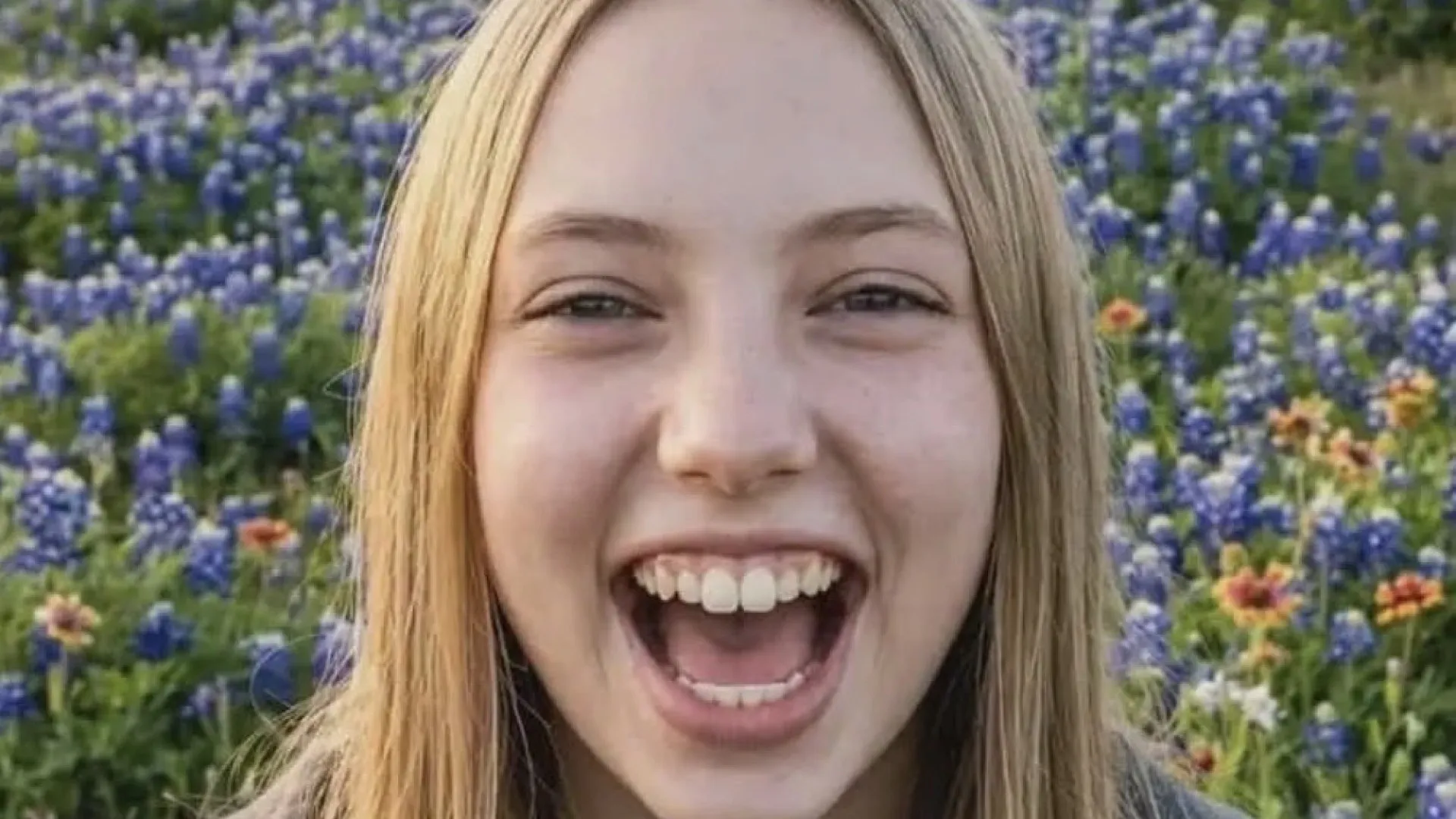 
                    Mãe mata filha de 14 anos à facada para a salvar de Musk. Estava drogada
                