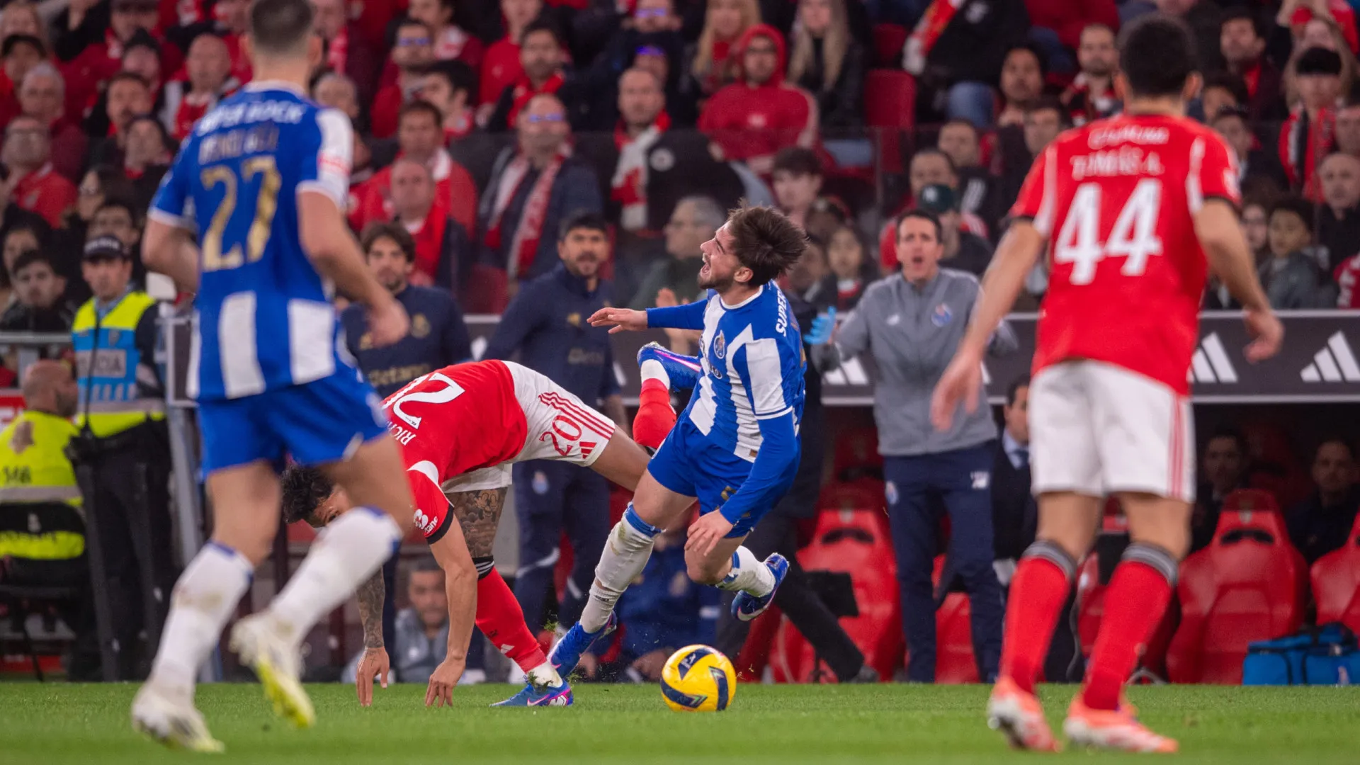 Martim Fernandes e o nariz partido contra o Benfica: “Ouço o estalo…”