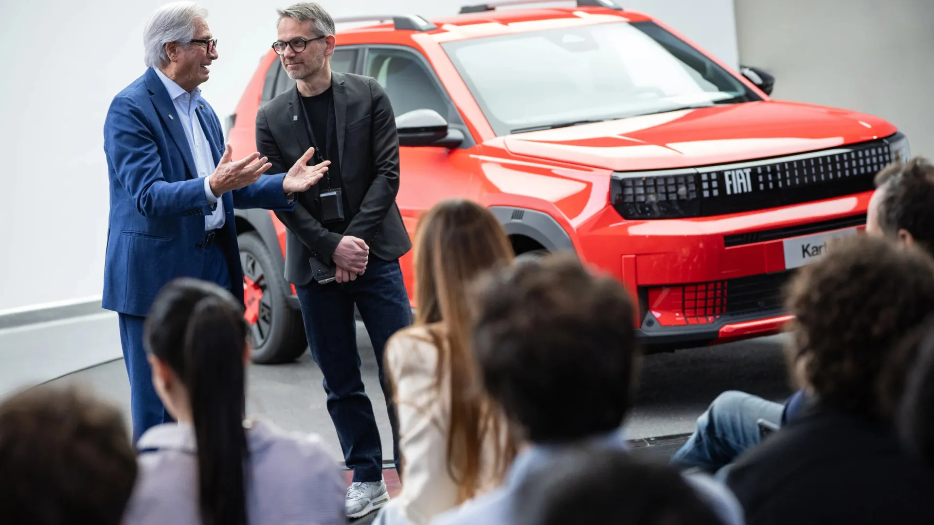 
                    Fiat desafia jovens a imaginar o carro compacto do futuro
                