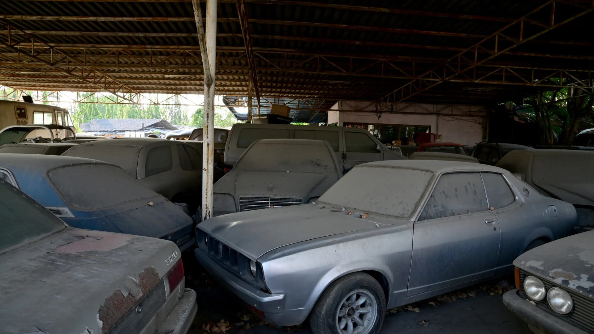 
                    Carro parado há muito tempo pode explodir? Cuidados a ter
                
