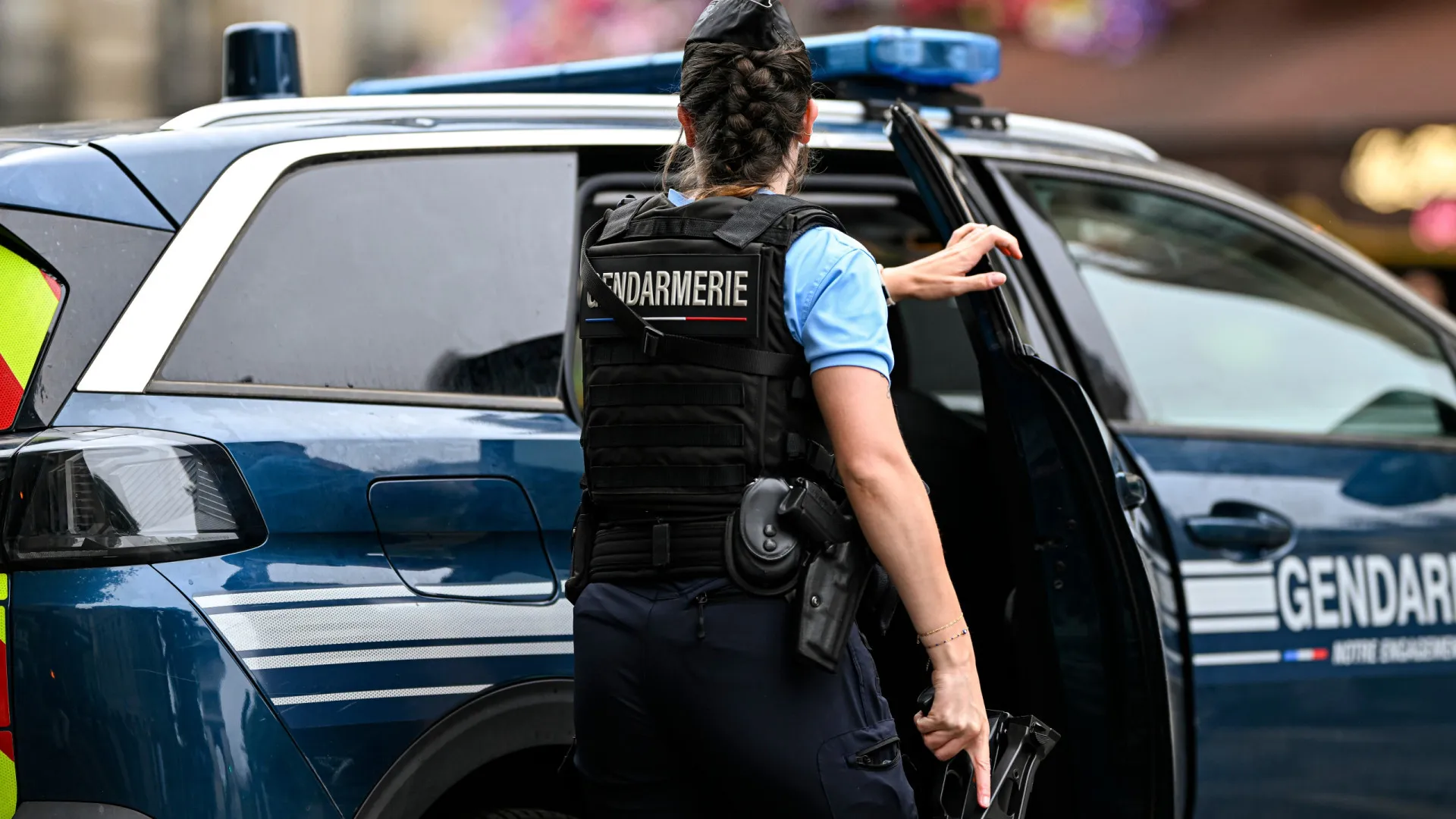 
                    Casal português em França: Mulher encontrada morta em casa, marido detido
                