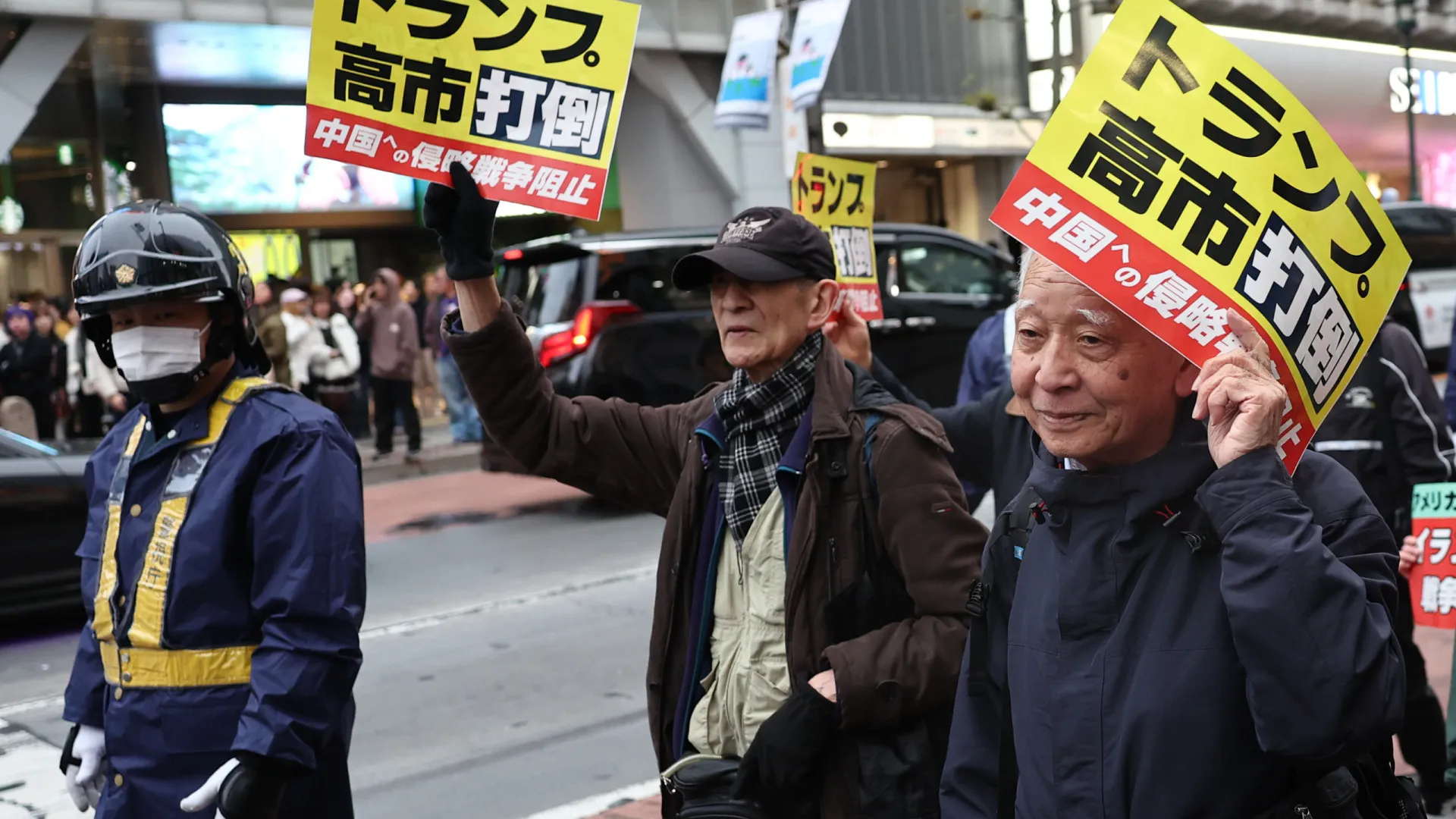 
                    Sobreviventes de Nagasaki fazem apelo. Israel devolve cartas sem as abrir
                