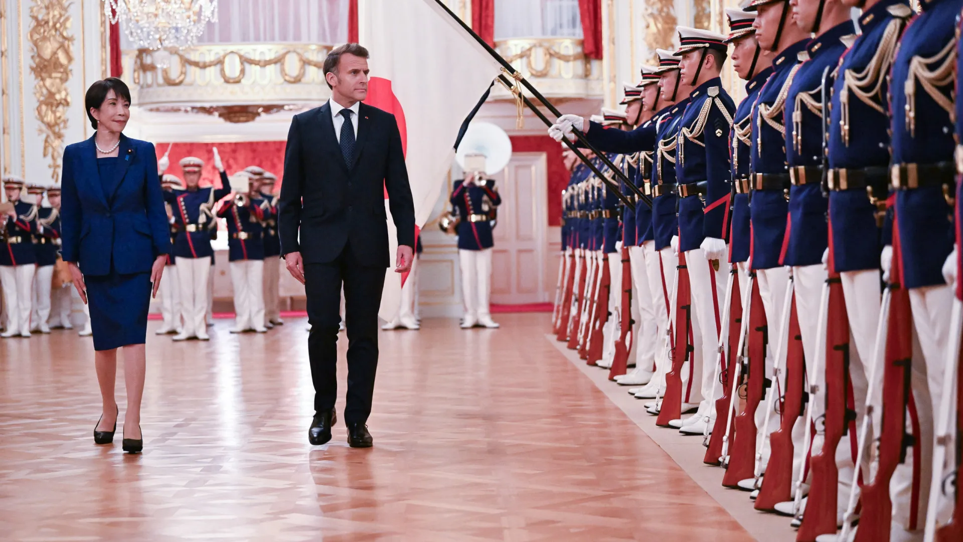 
                    França e Japão lançam novo método de criptografia usando ADN
                