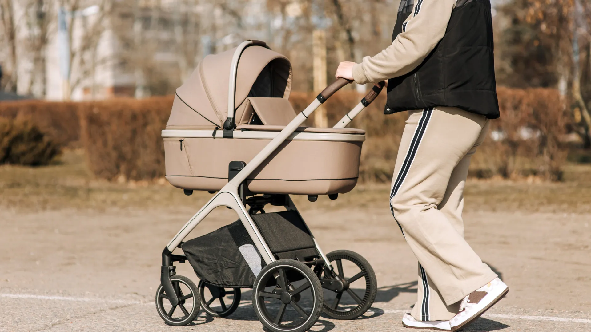 Bebé de 7 meses morre após ser atingida por bala perdida em Nova Iorque