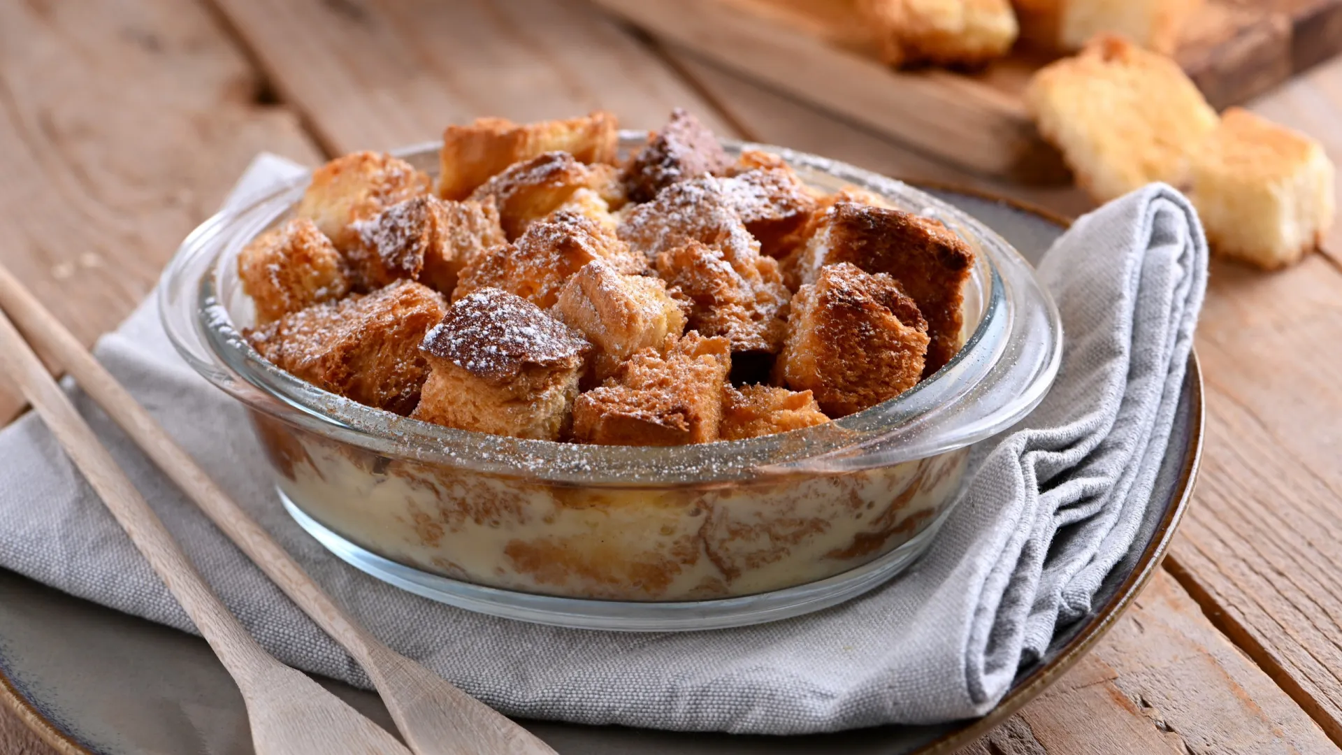 
                    Pudim brioche: A receita caseira do chef pasteleiro Carlos Fernandes
                