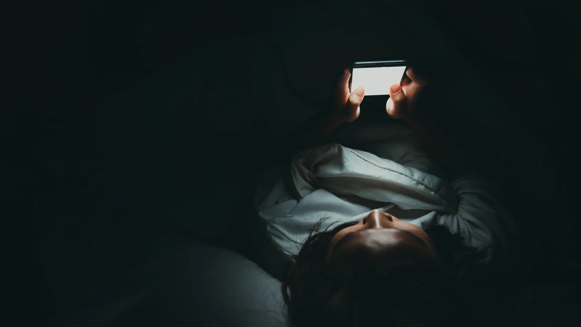 
                    Termina hoje regime europeu para detetar abuso sexual de crianças online
                