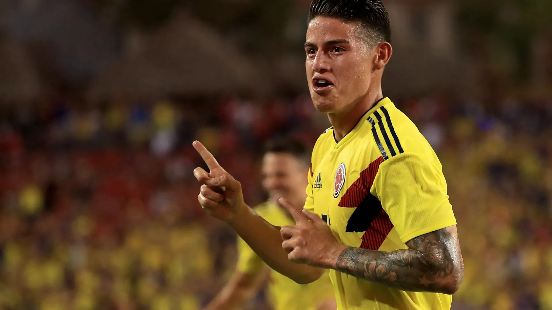 "Desidratação". James Rodríguez hospitalizado após jogos da Colômbia
