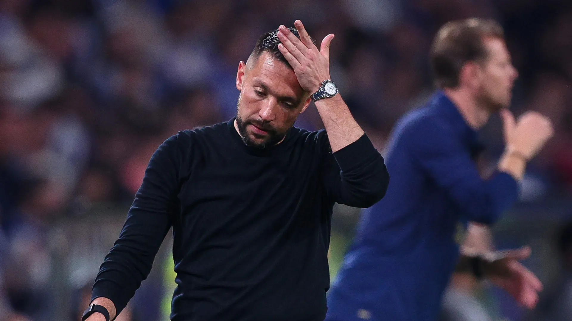 
                    Farioli pica Sporting após empate: 