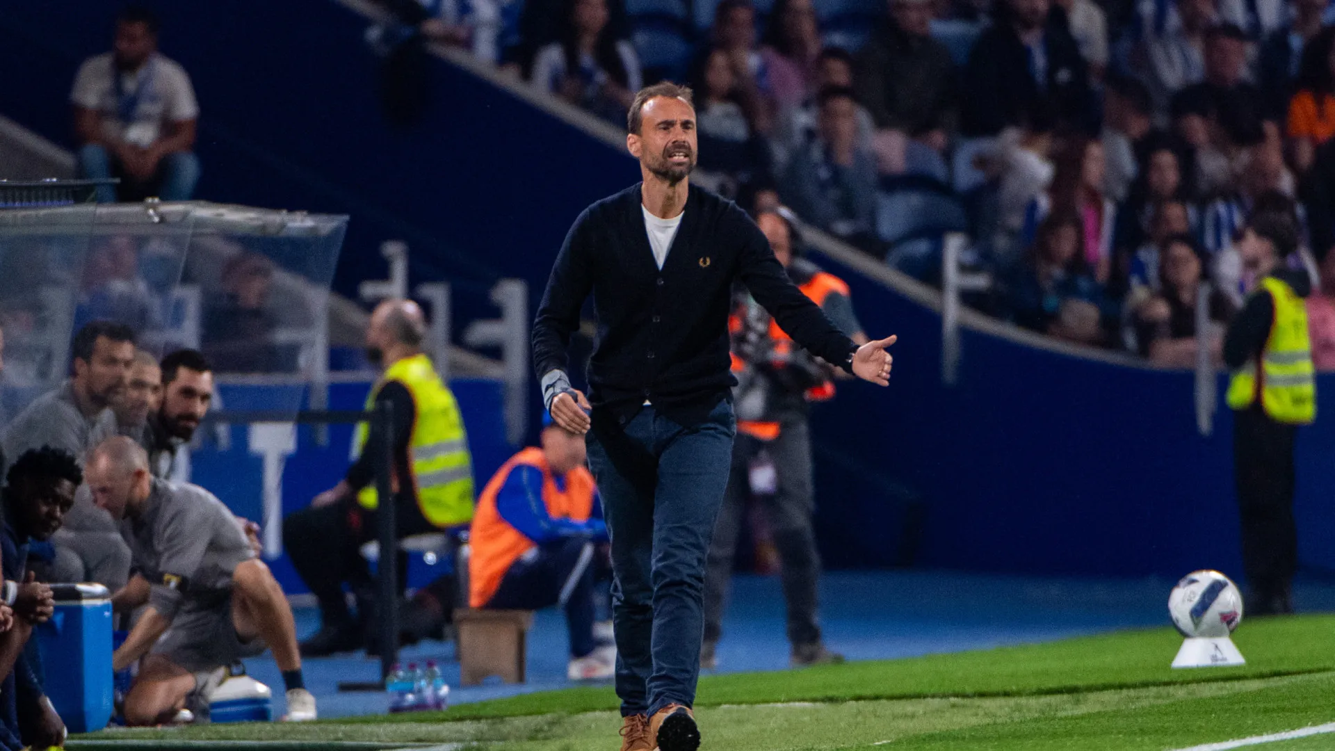 Hugo Oliveira fala em "lindo jogo de futebol": "Tenho de tirar o chapéu"