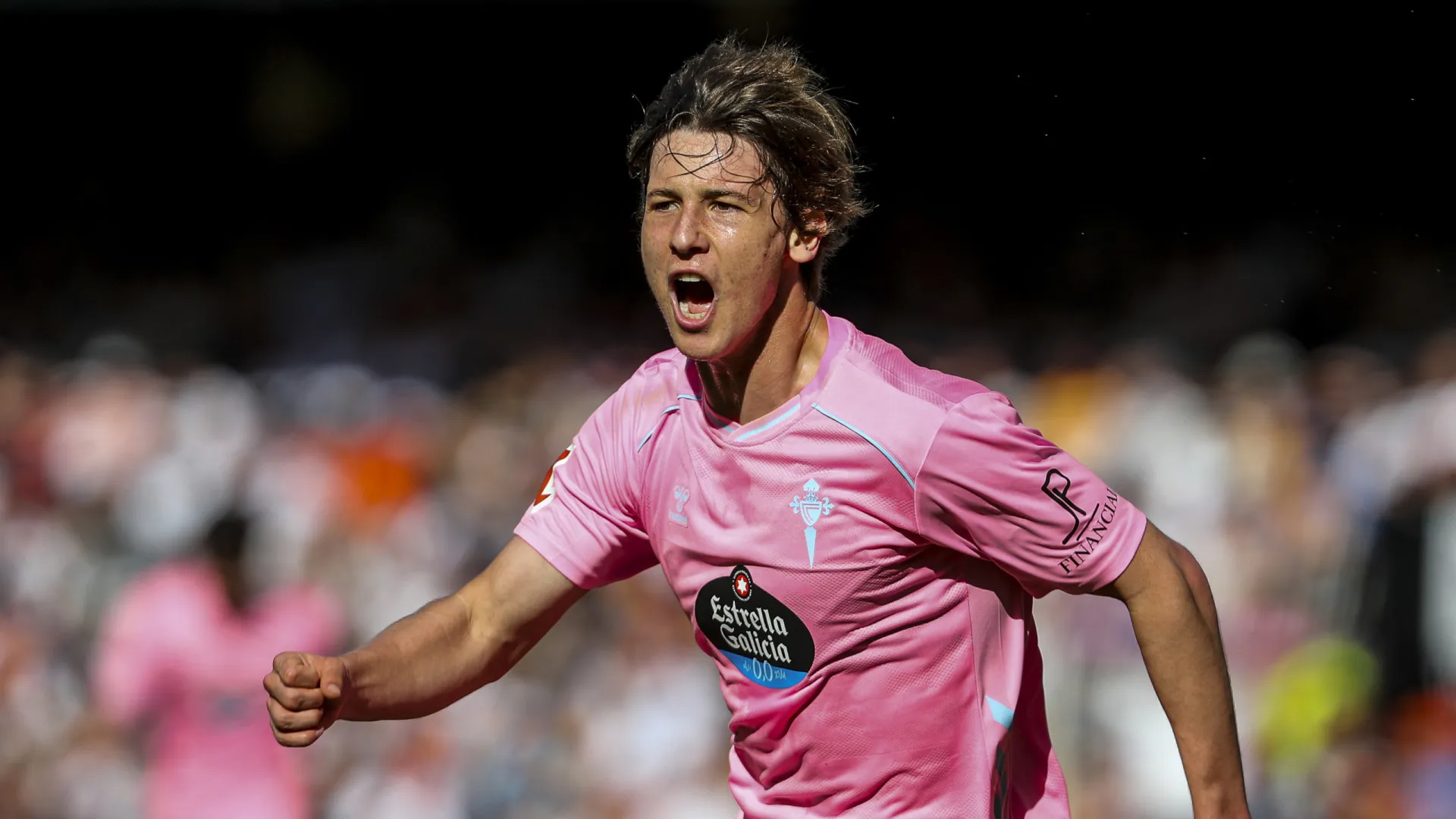 Celta vence em Valência e mantém-se em zona europeia na La Liga