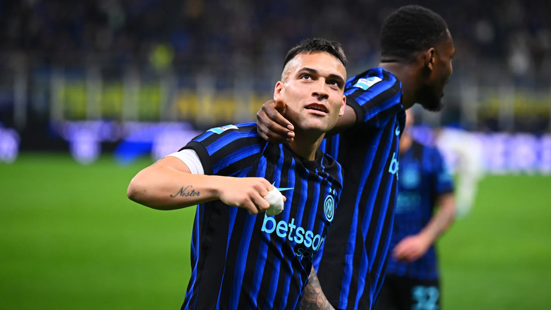 
                    Inter acaba com a crise com segunda parte demolidora contra a AS Roma
                