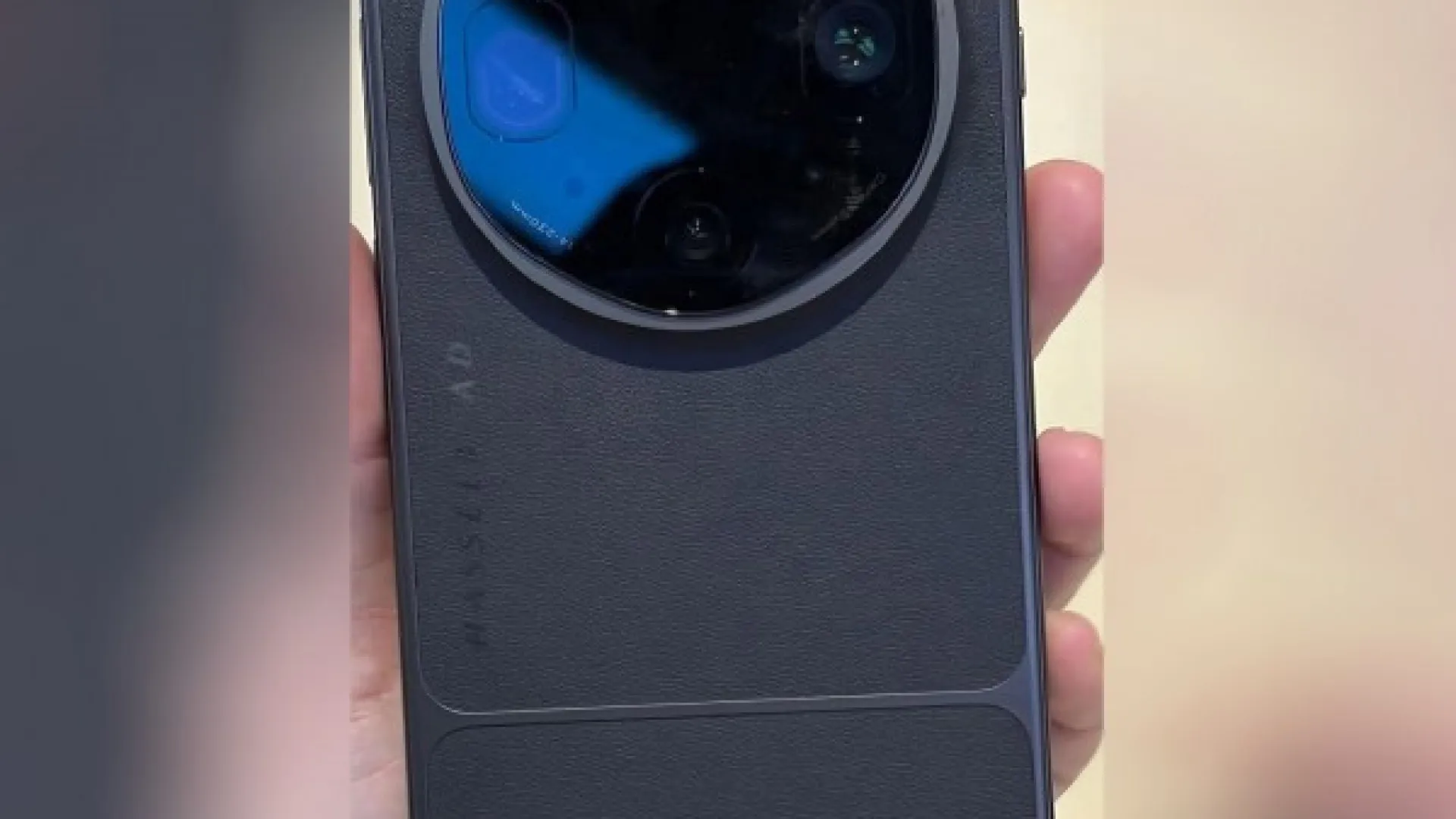 Reveladas imagens e detalhes do novo topo de gama da Oppo