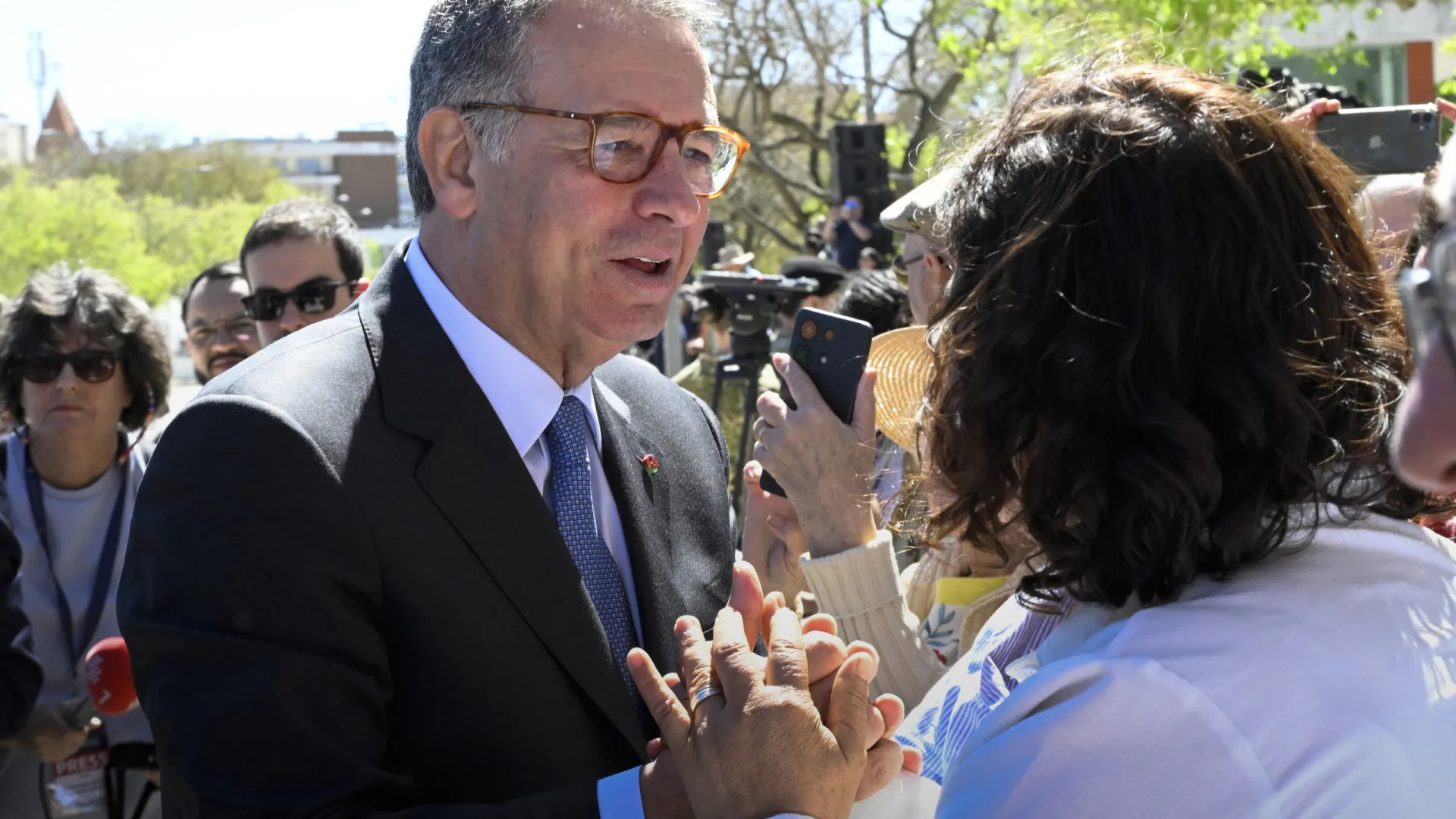 
                    Seguro pede melhor organização em país 