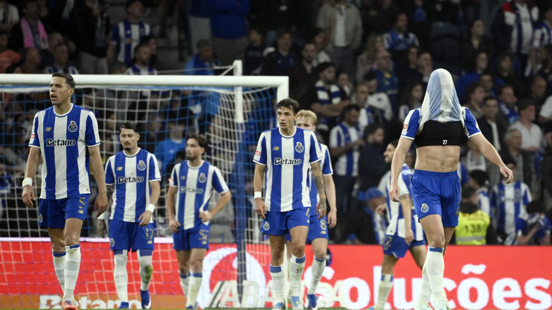"FC Porto nunca tem o colinho da arbitragem, por isso, perde pontos"