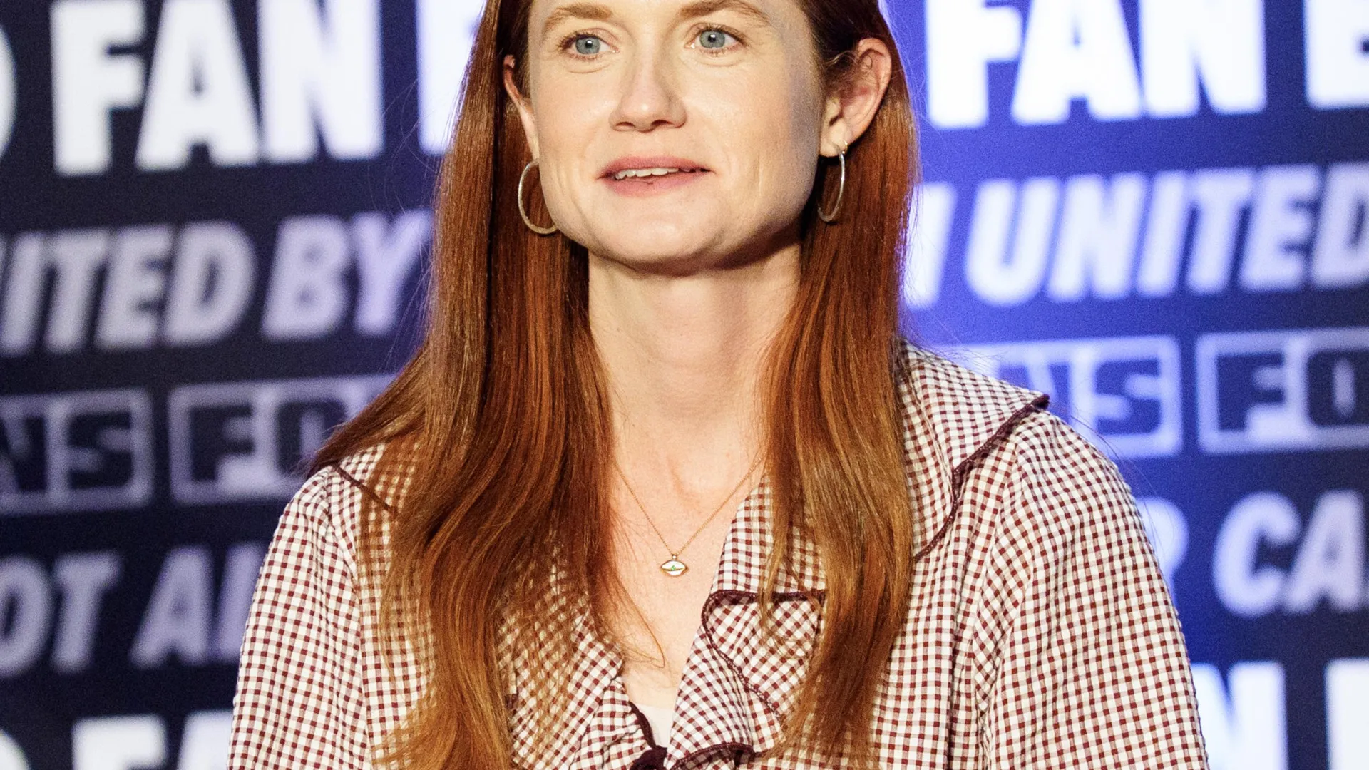 
                    Bonnie Wright, estrela de 