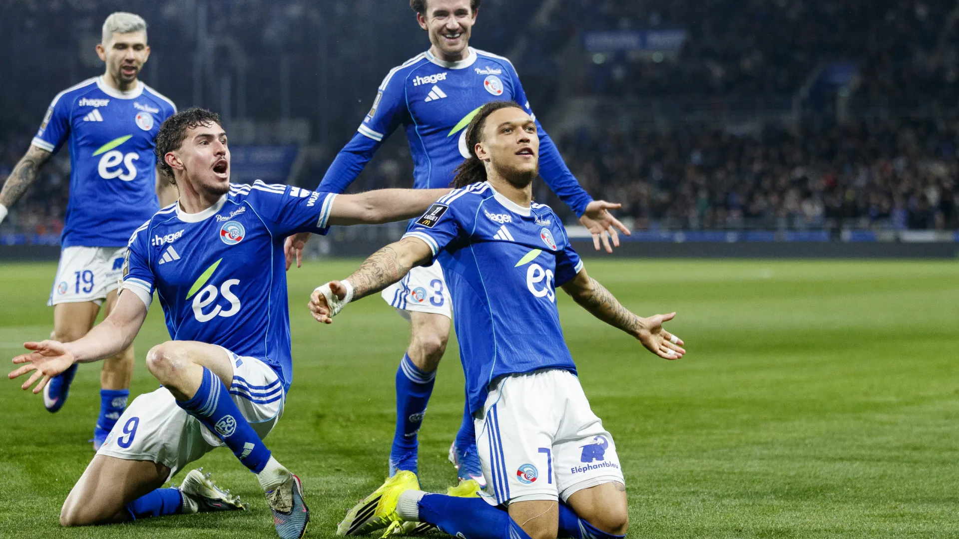 Borussia Dortmund vai ‘abrir cordões à bolsa’ por Diego Moreira