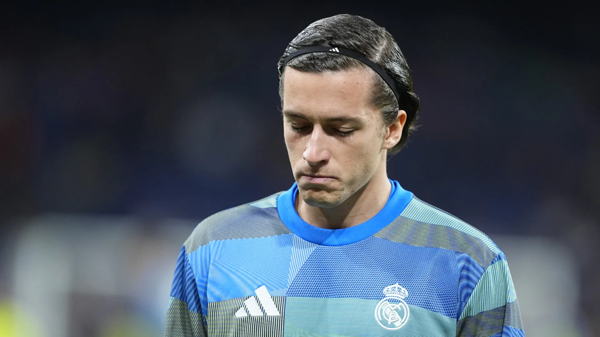 
                    Real Madrid a ferro e fogo. Câmeras apanham Rudiger furioso com Carreras
                