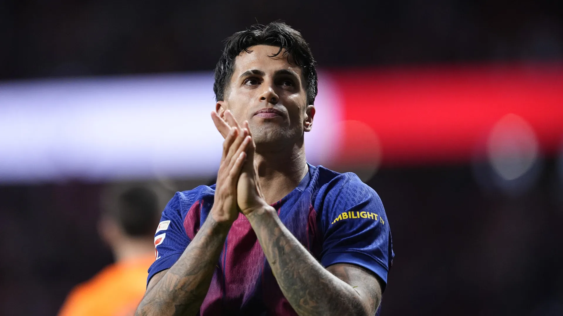 João Cancelo não se descose sobre o futuro: "Diziam que estava acabado…"