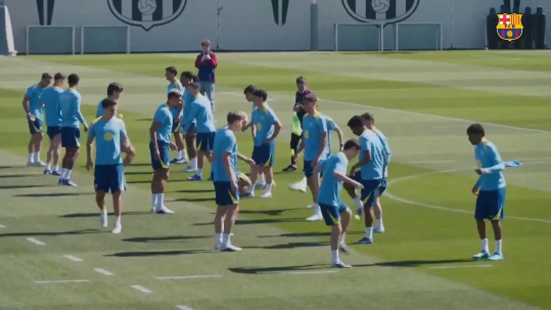 
                    Barcelona prepara-se para a Champions com... bolas de ténis
                