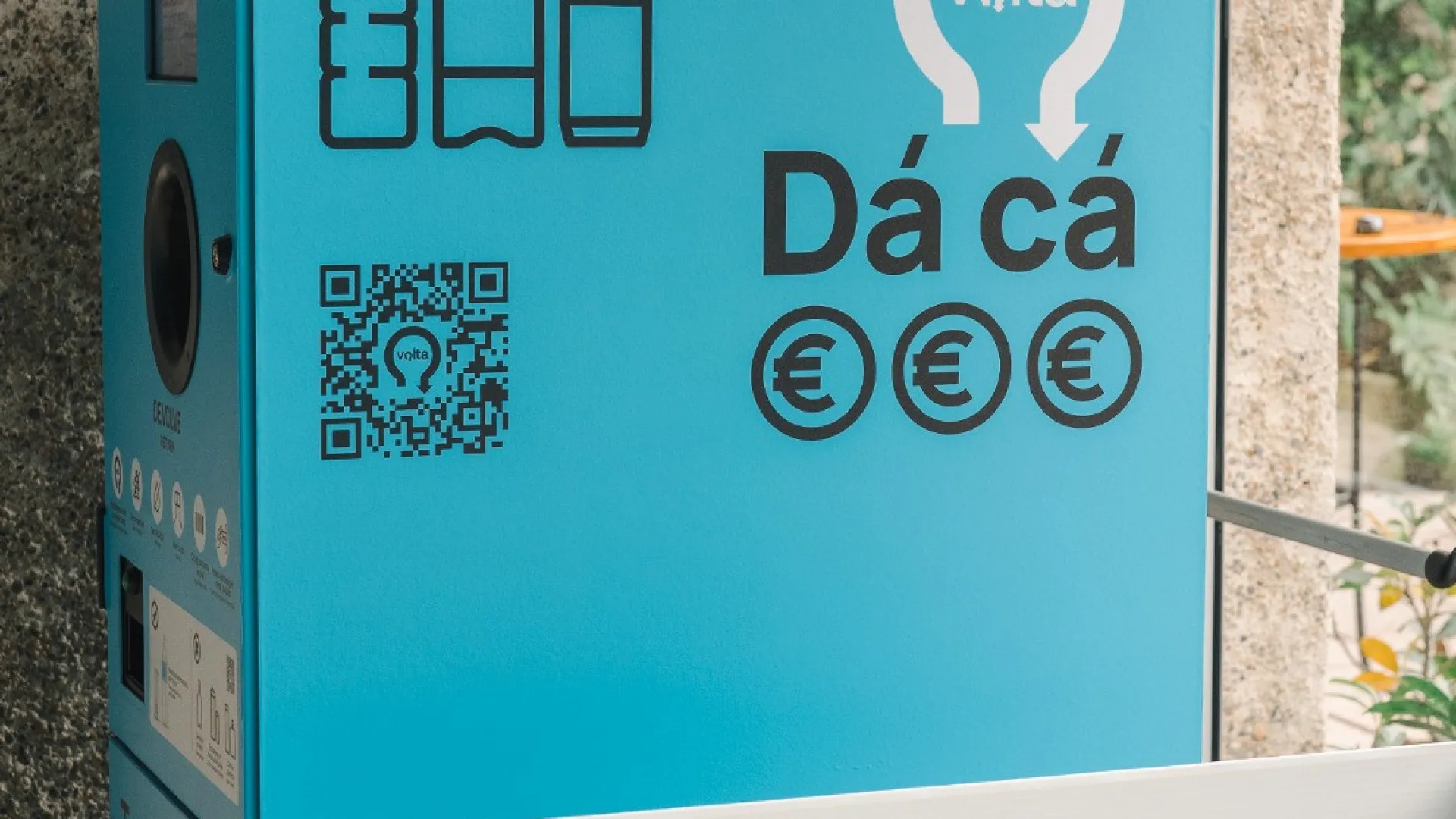 
                    Depósito e reembolso de garrafas entra em vigor 6.ª-feira em todo o país
                