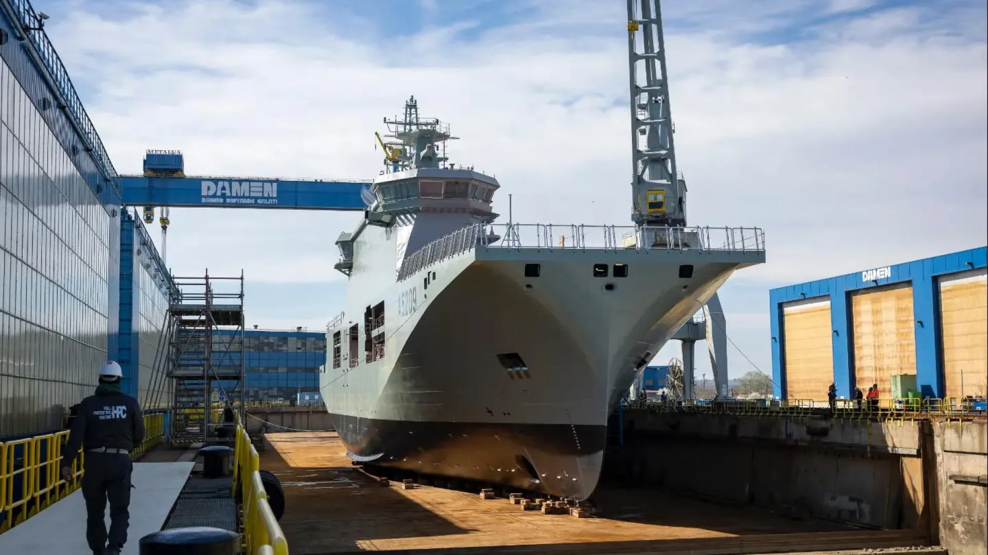 
                    Futuro NRP D. João II já flutuou na Roménia. Marinha partilhou as imagens
                