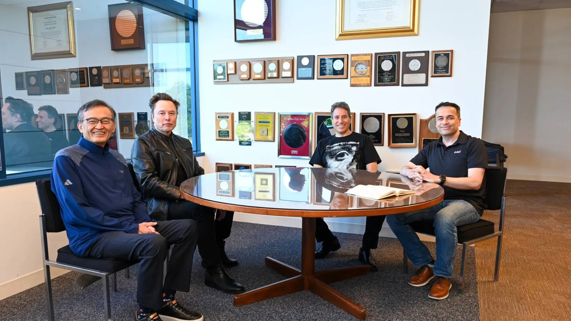 Intel junta-se a Elon Musk em projeto "altamente estratégico"