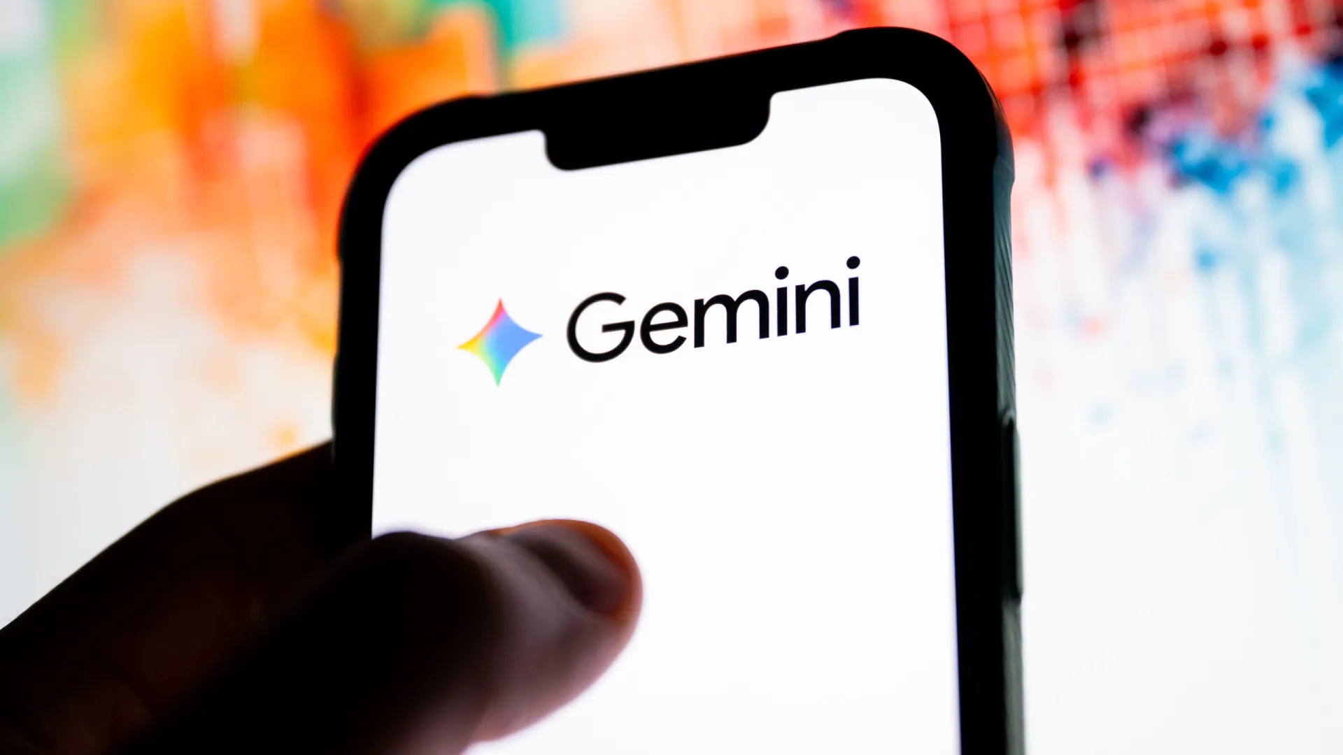 
                    Google reforça proteções para saúde mental no Gemini
                