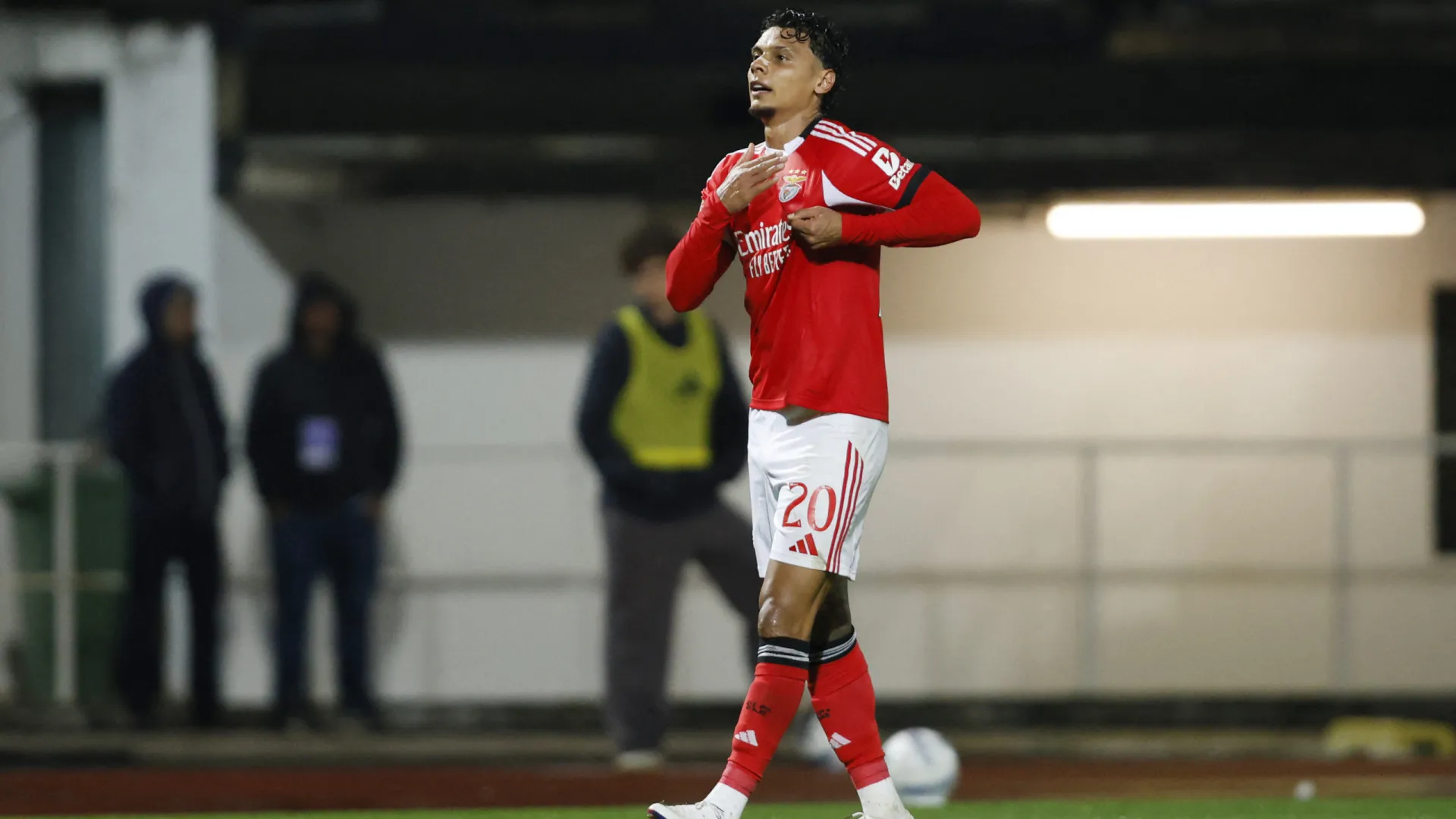 
                    Napoli prepara-se para voltar a pescar na I Liga e vítima será… o Benfica
                