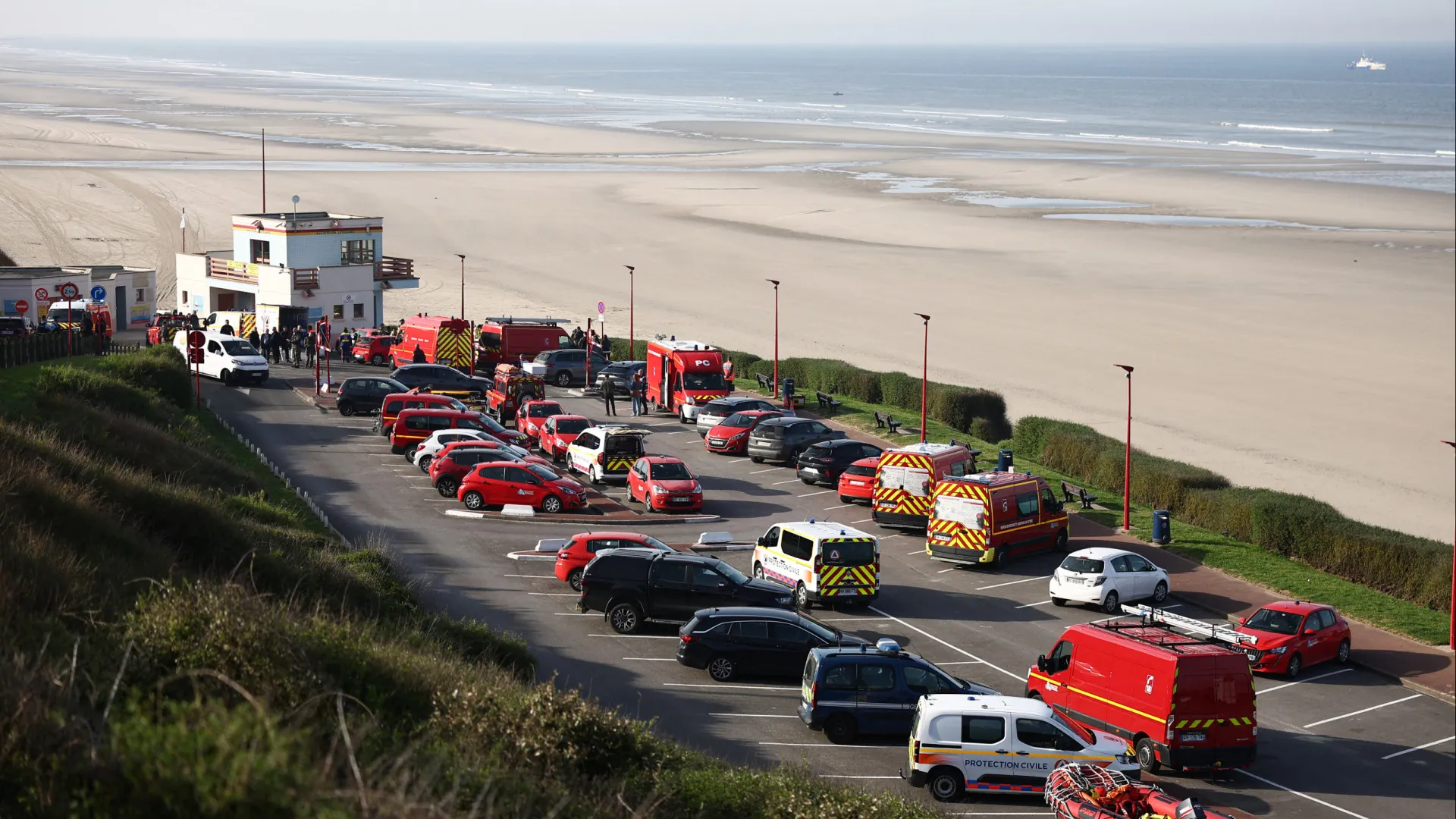 
                    Quatro migrantes morrem a tentar atravessar ilegalmente o Canal da Mancha
                