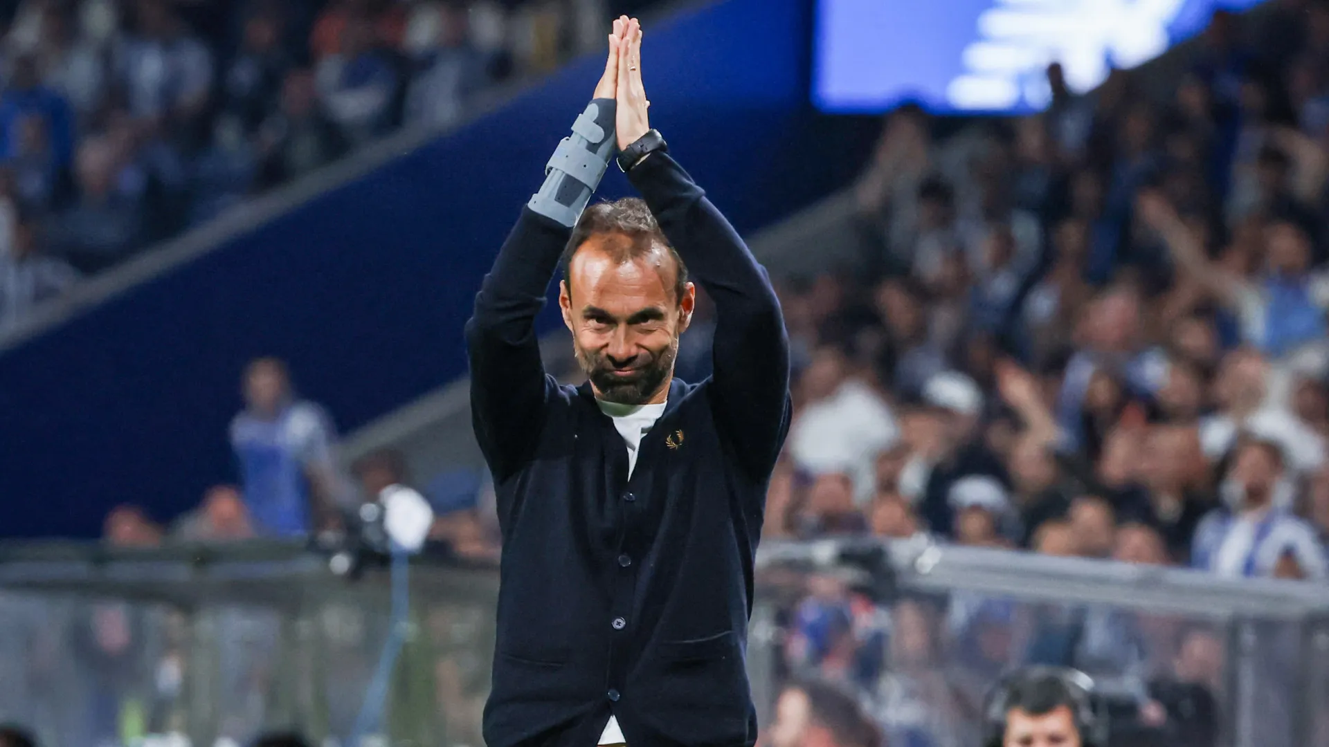 'Hattrick' do Famalicão. Hugo Oliveira é o treinador do mês da I Liga