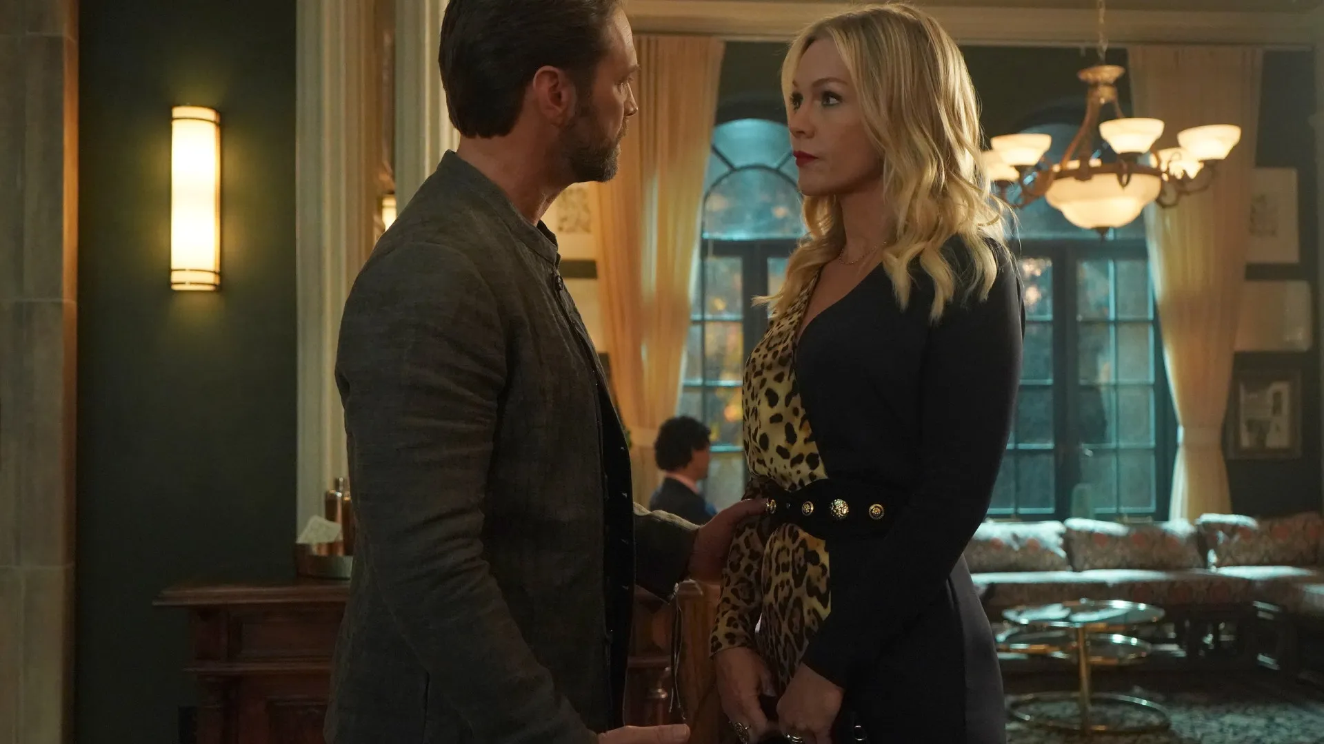 
                    Jennie Garth e Jason Priestley envolveram-se fora das câmaras? A resposta
                